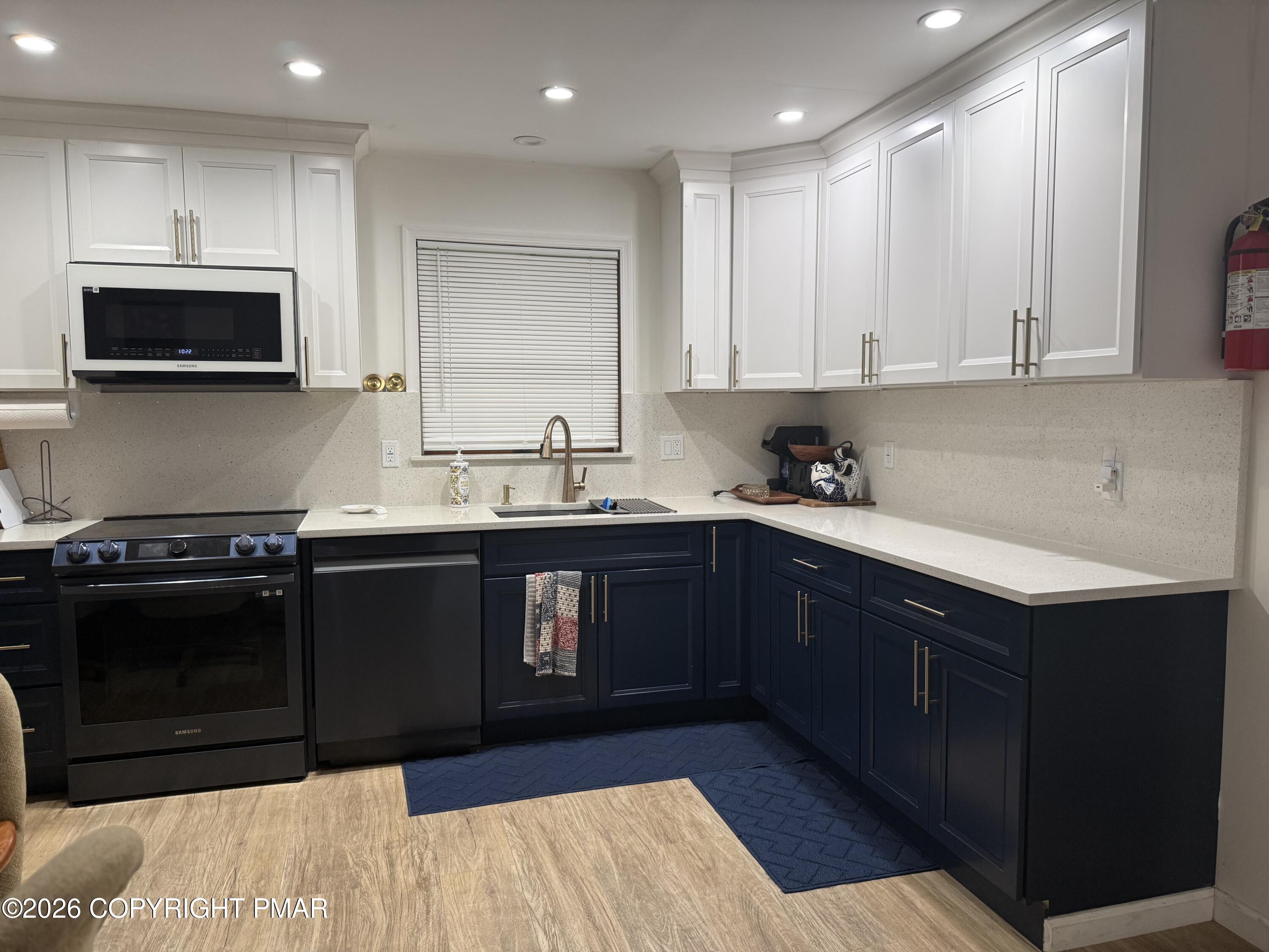 1212 Lisa Lane Property Photo 5
