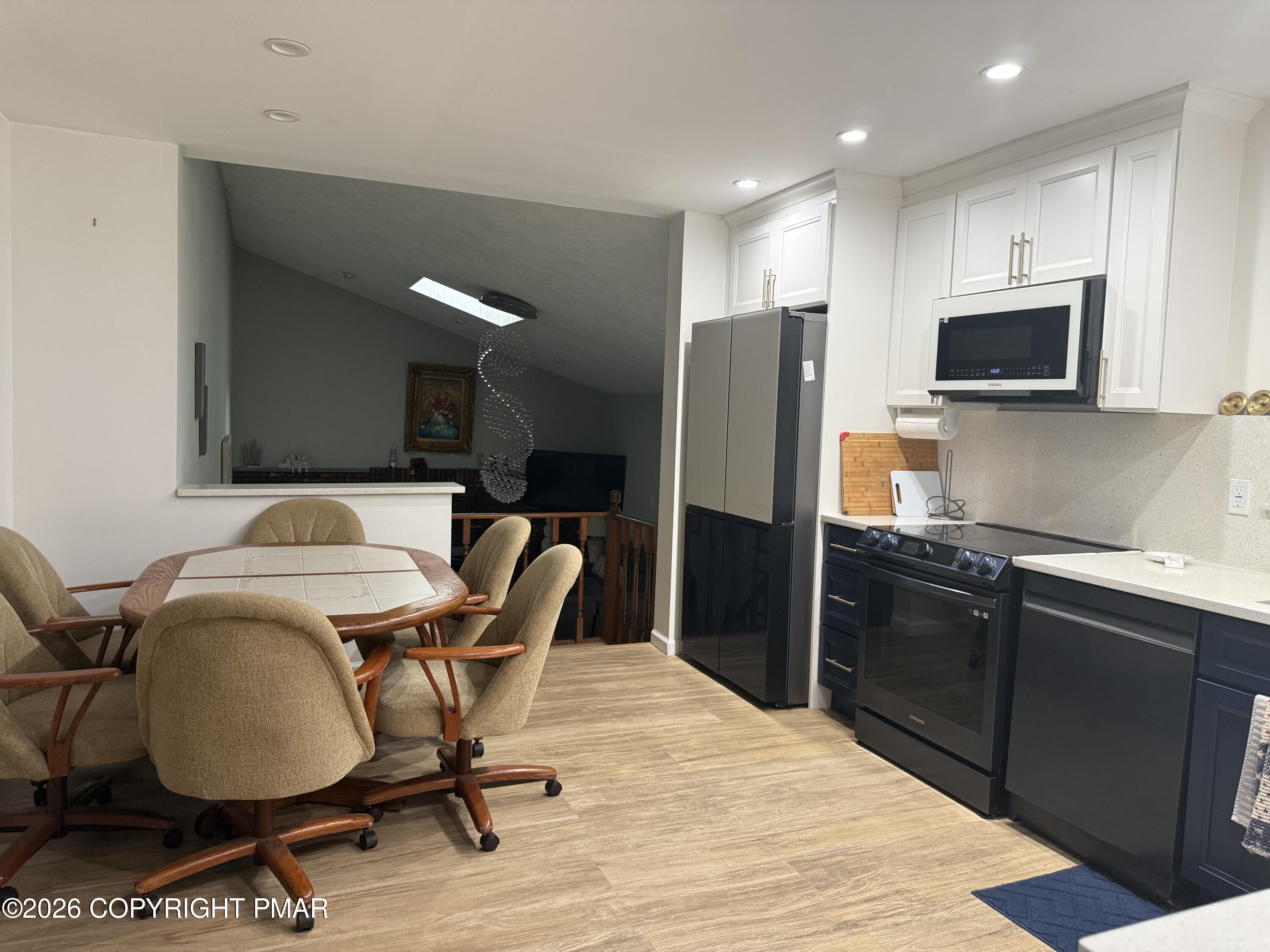 1212 Lisa Lane Property Photo 6
