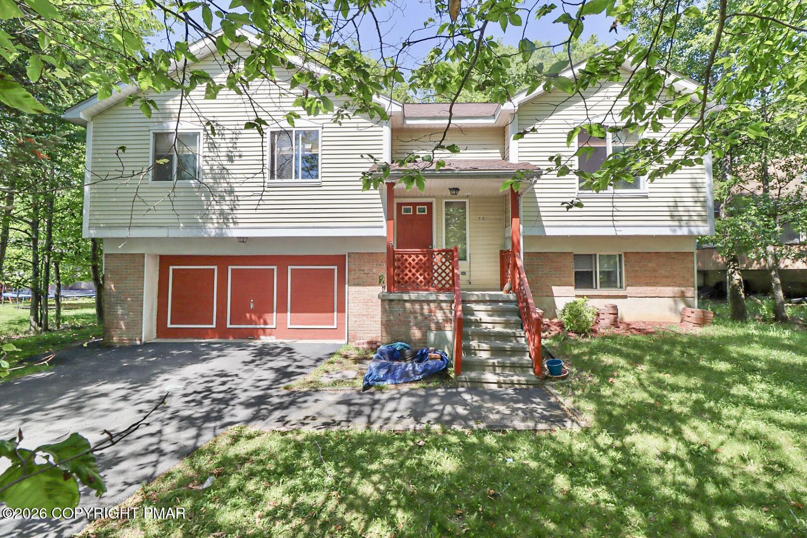 3145 Carobeth Drive Property Photo 1