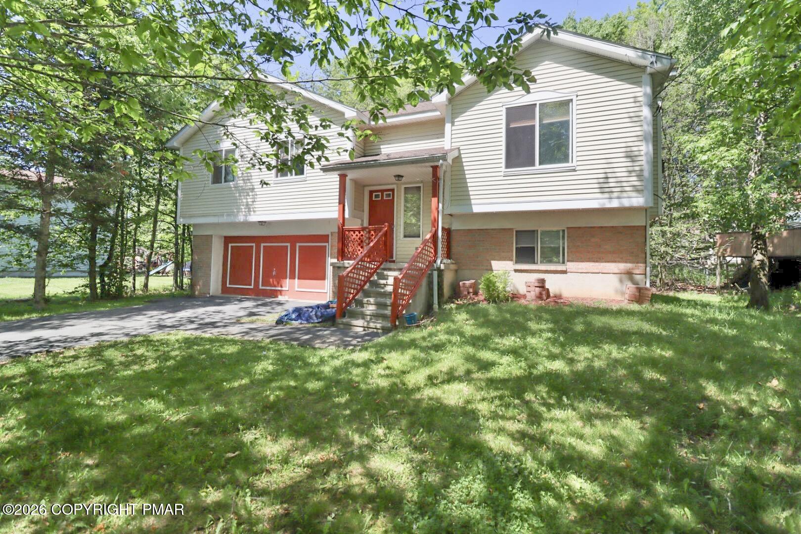 3145 Carobeth Drive Property Photo 2