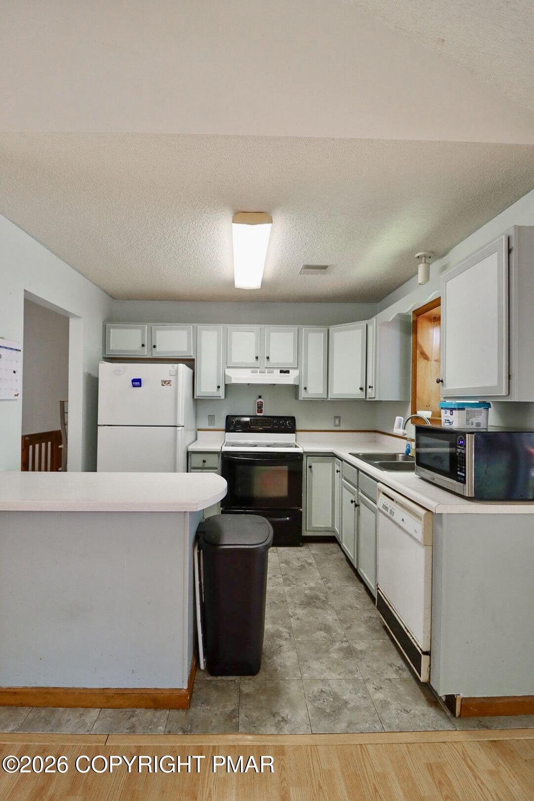 3145 Carobeth Drive Property Photo 13