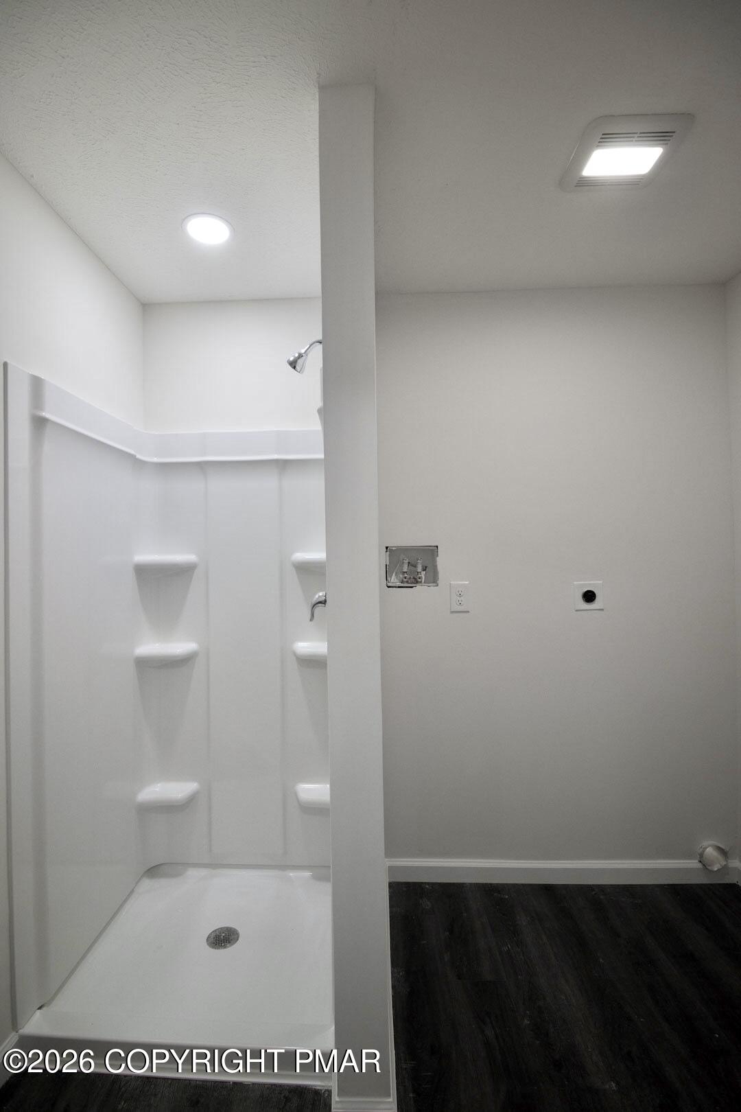 8091 Elizabeth Lane Property Photo 15