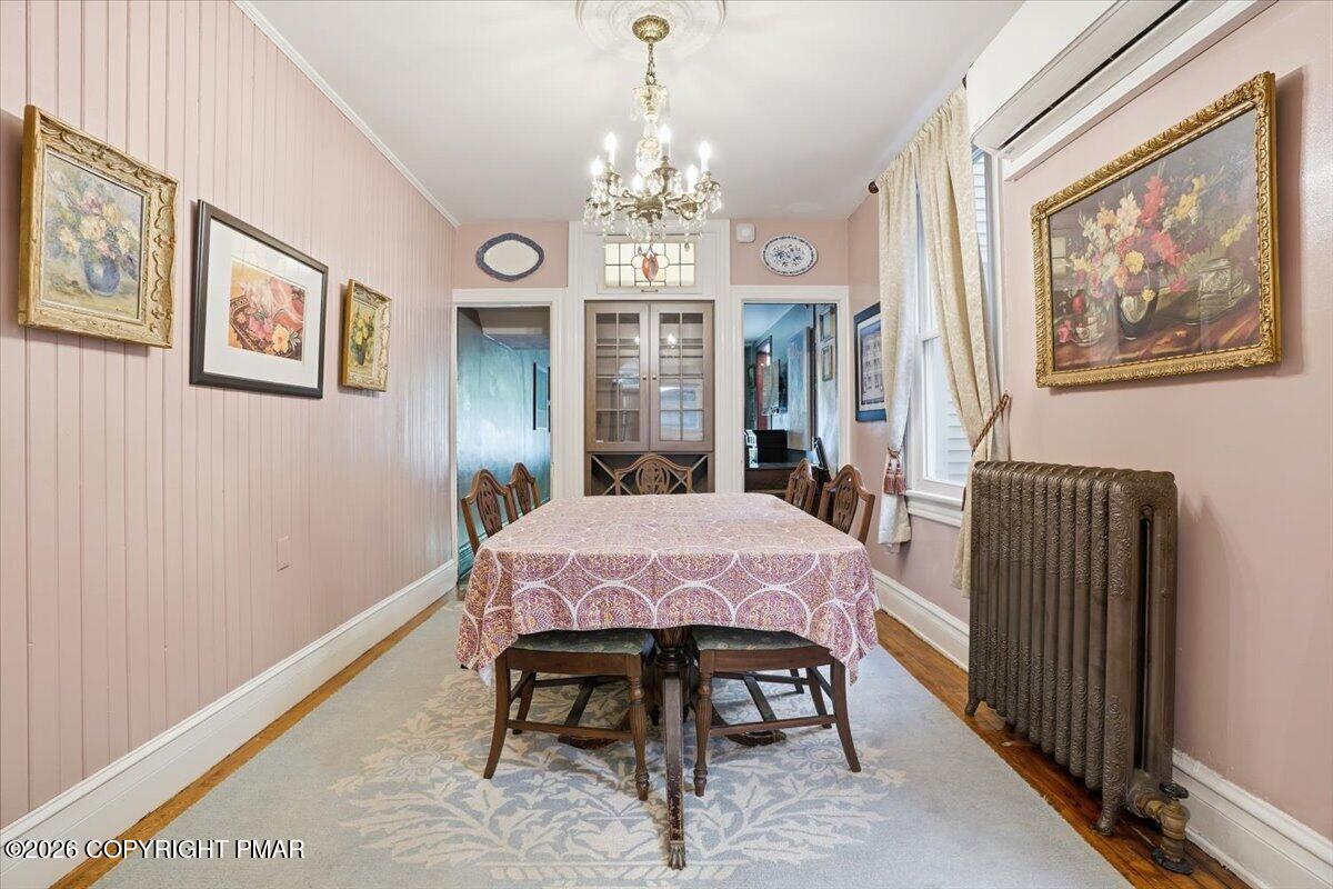 169 W Broadway Property Photo 8