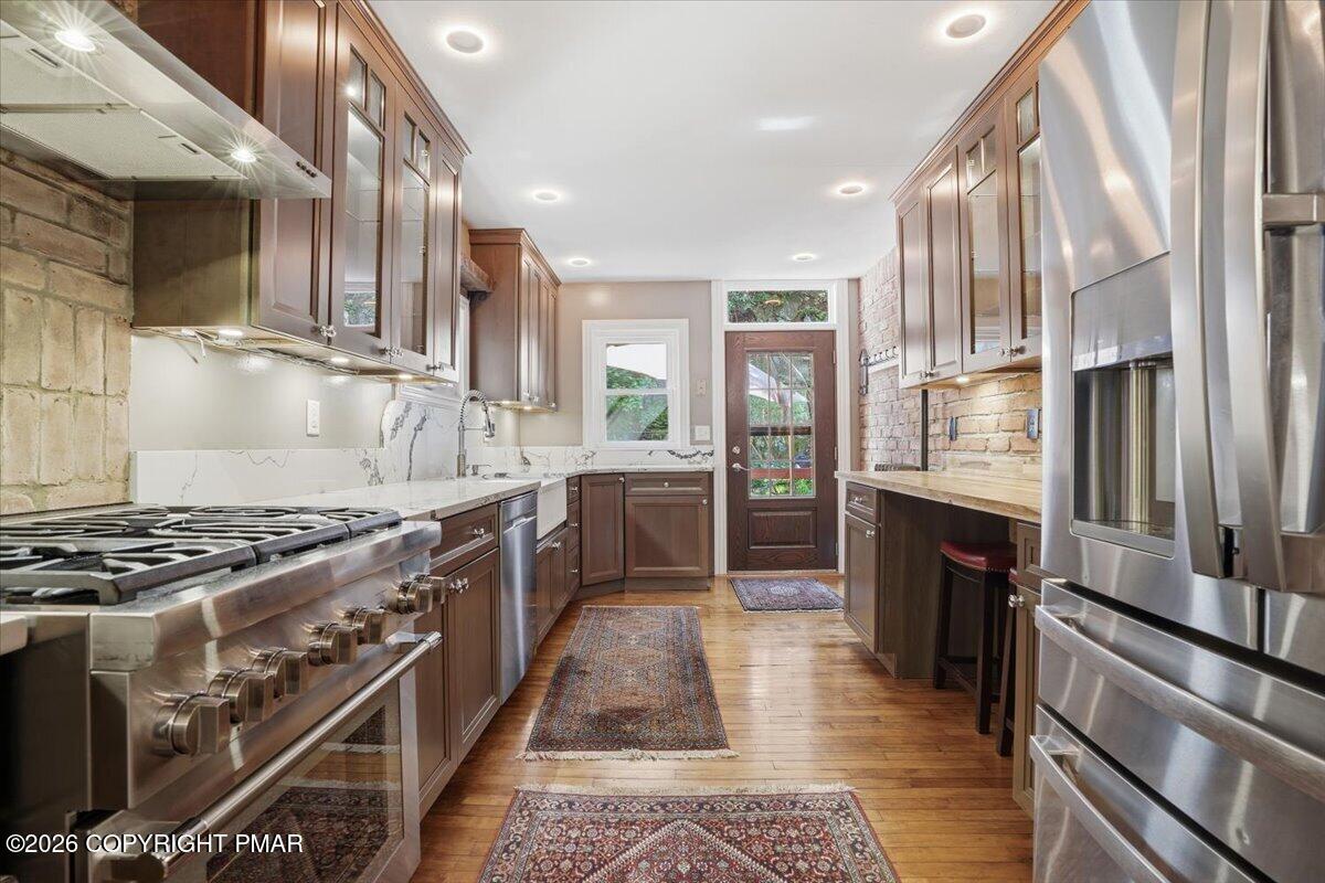 169 W Broadway Property Photo 12