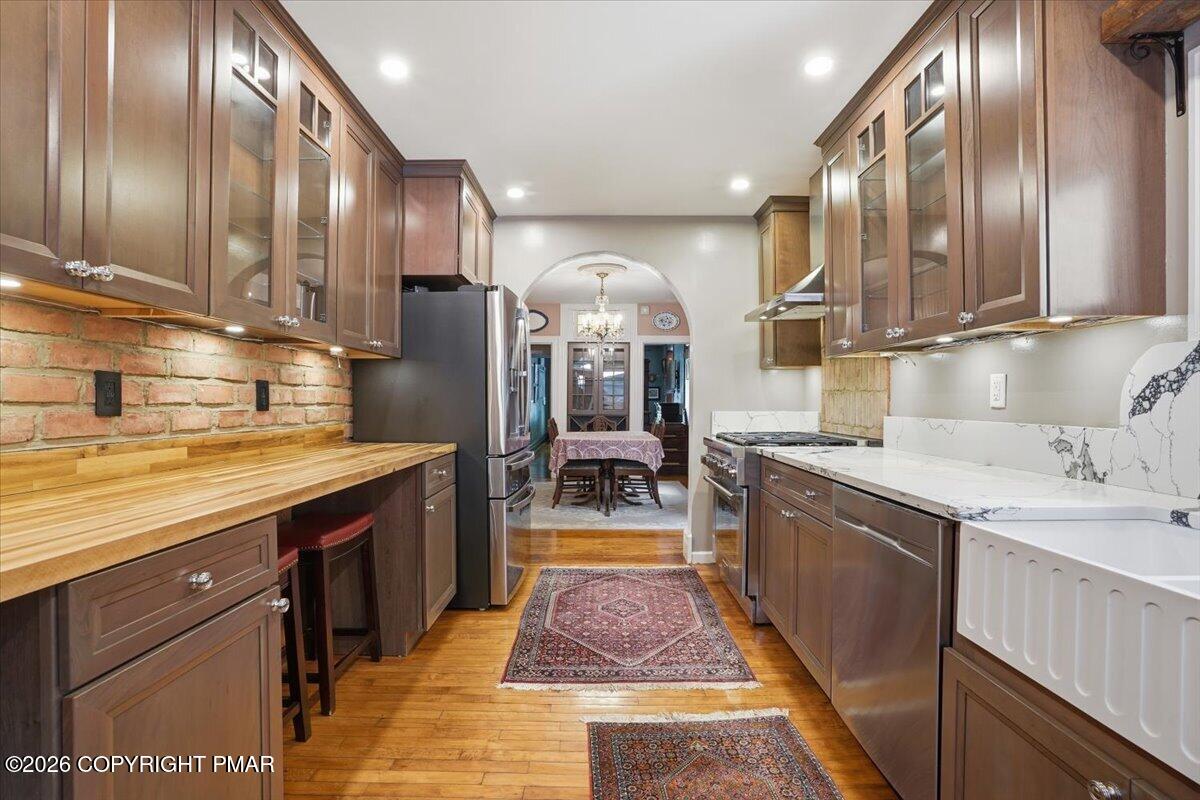 169 W Broadway Property Photo 15