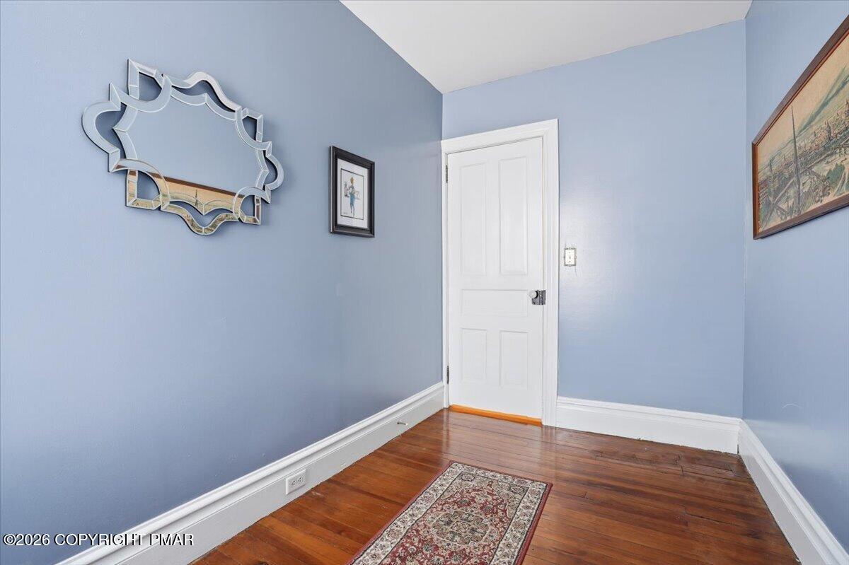 169 W Broadway Property Photo 24