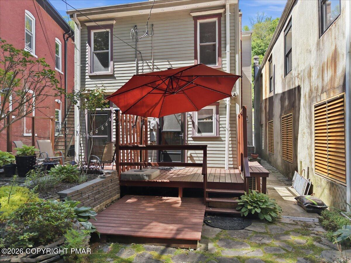 169 W Broadway Property Photo 34