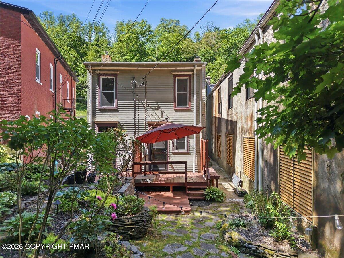 169 W Broadway Property Photo 35