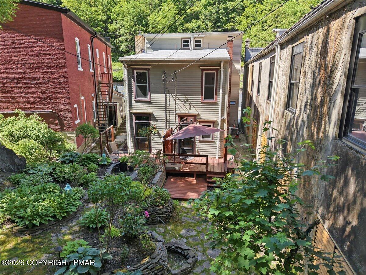 169 W Broadway Property Photo 36