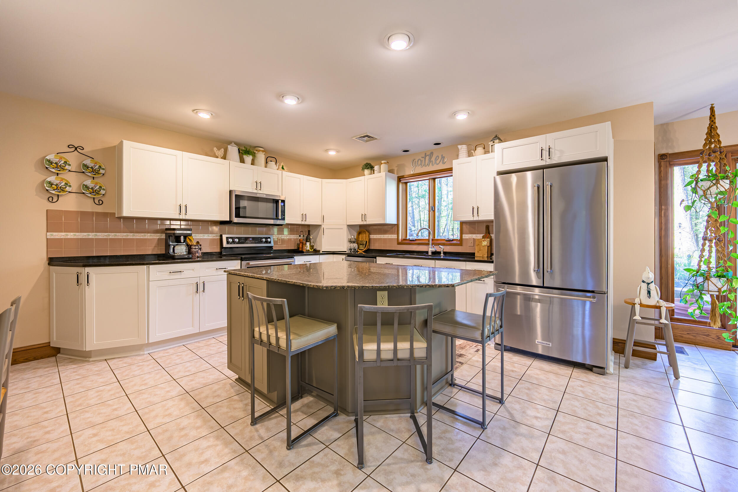 144 Shady Lane Property Photo 12