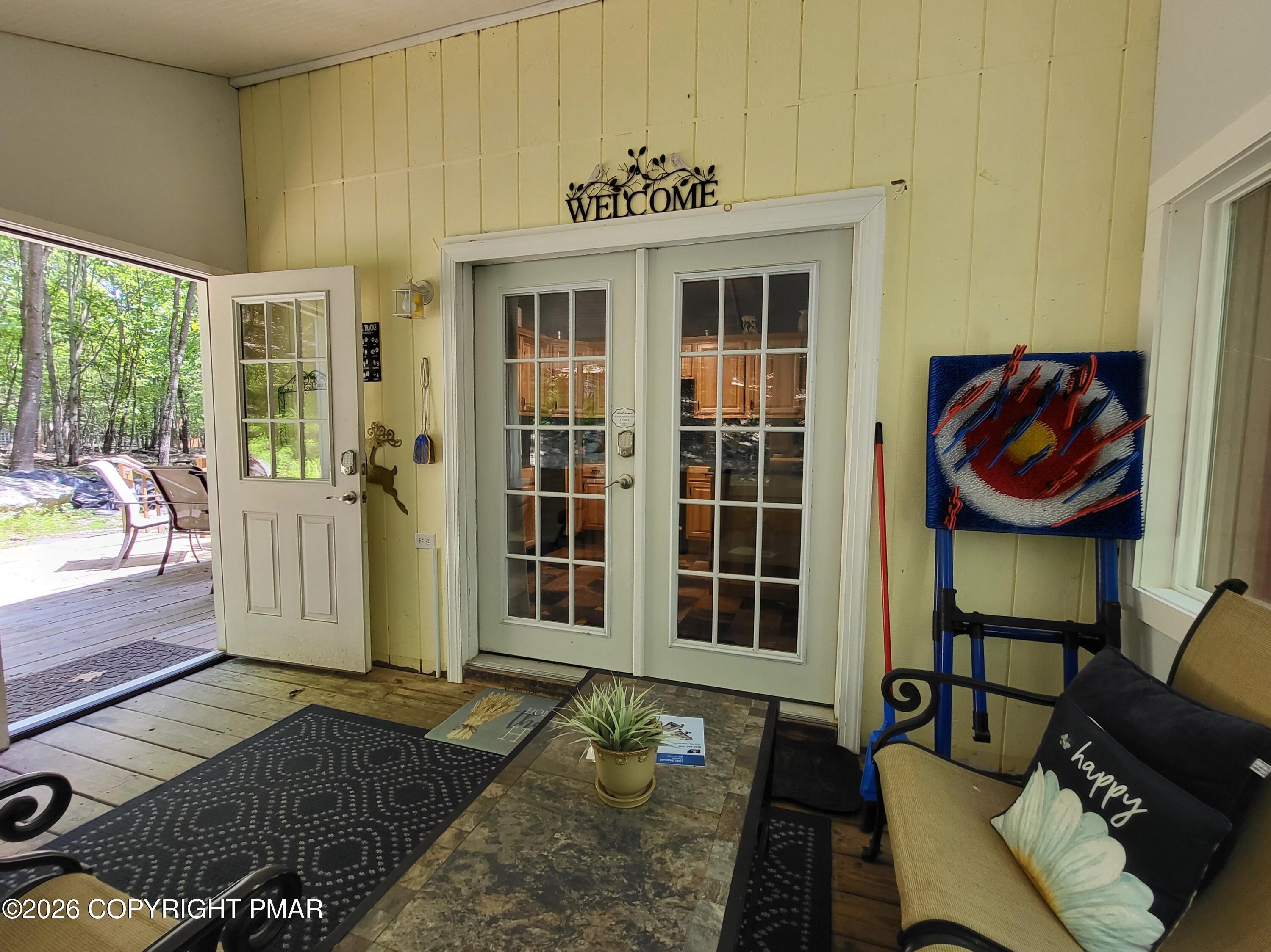 121 Park Court Property Photo 3