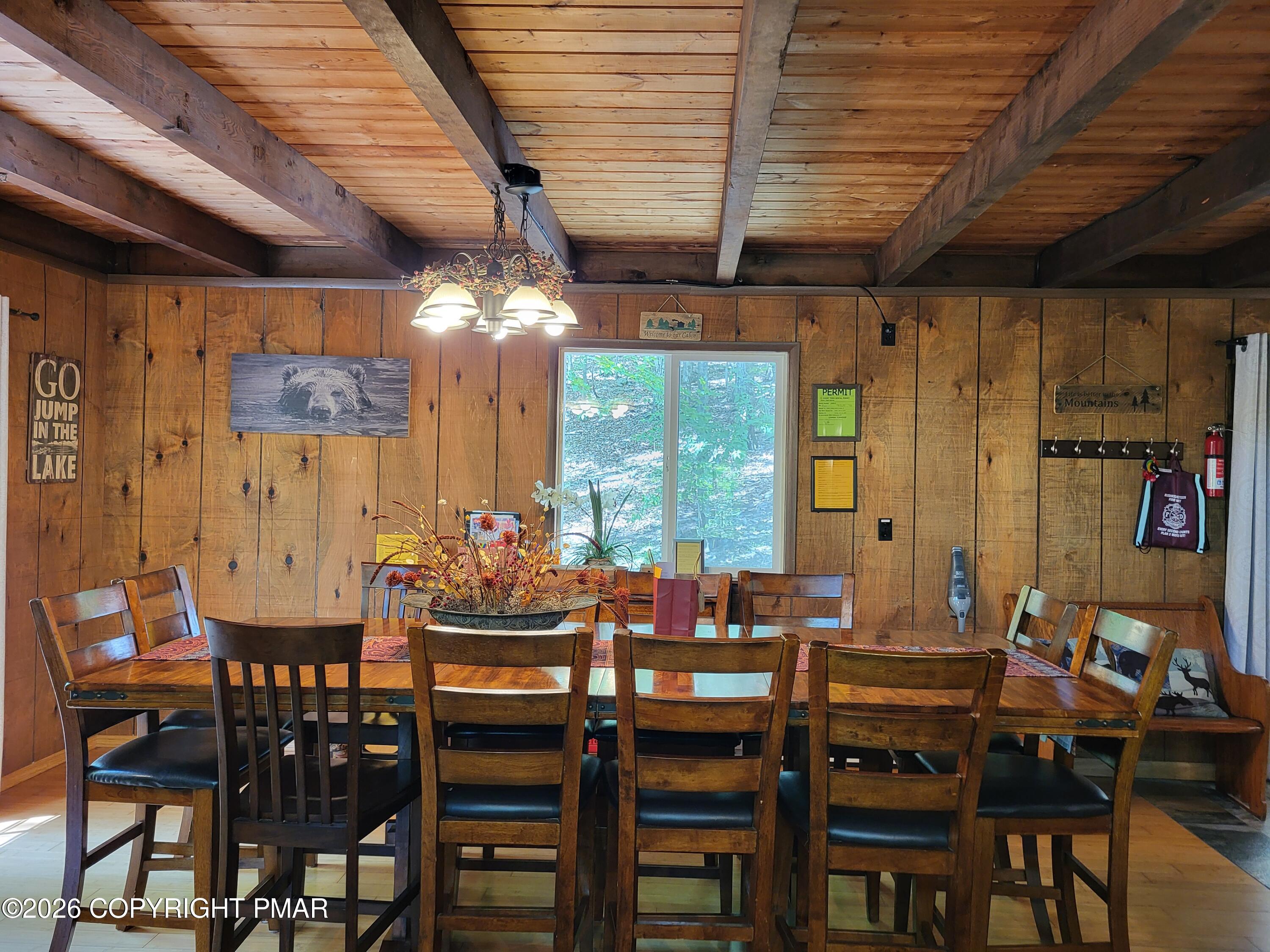 121 Park Court Property Photo 7