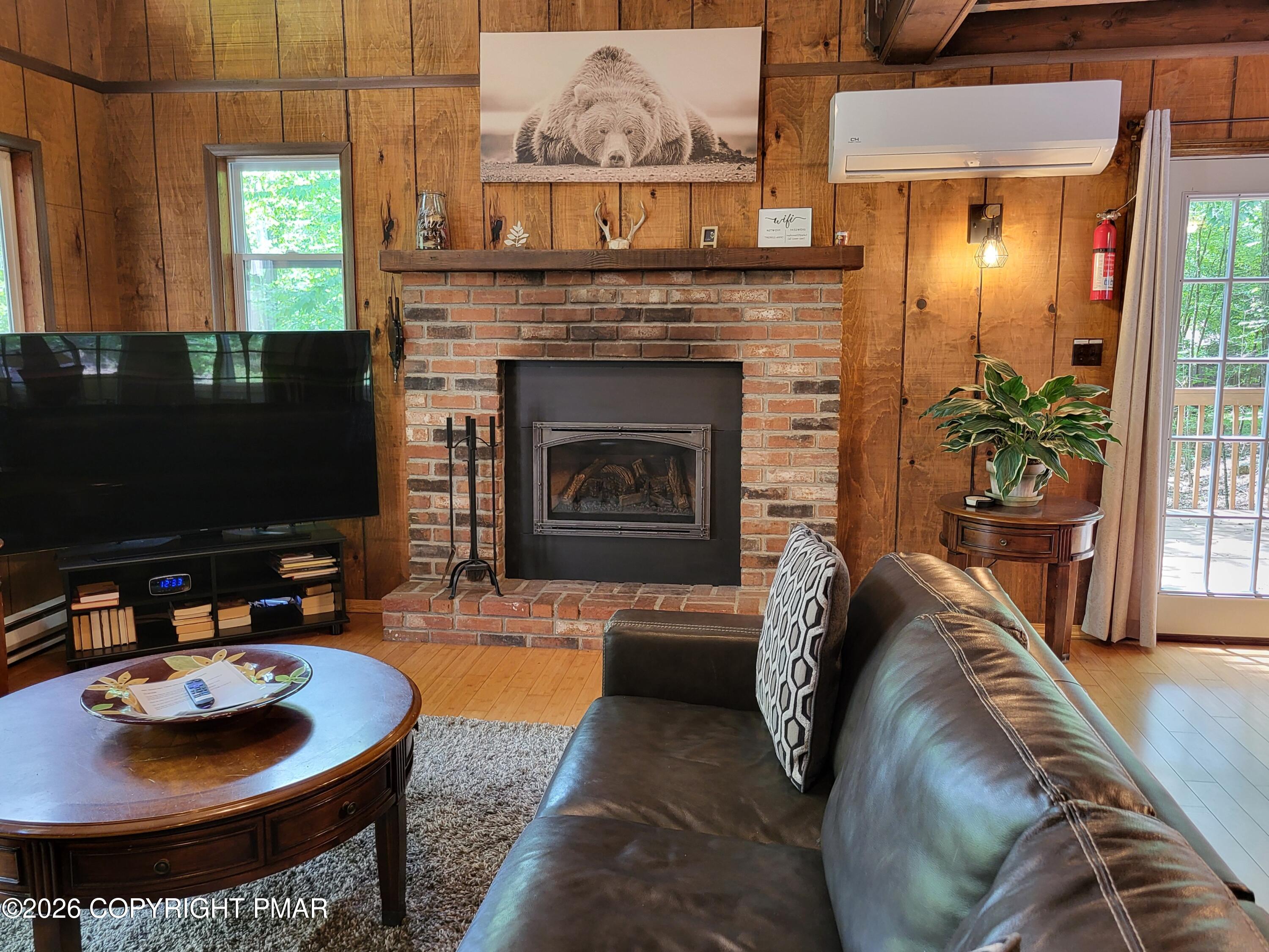 121 Park Court Property Photo 13