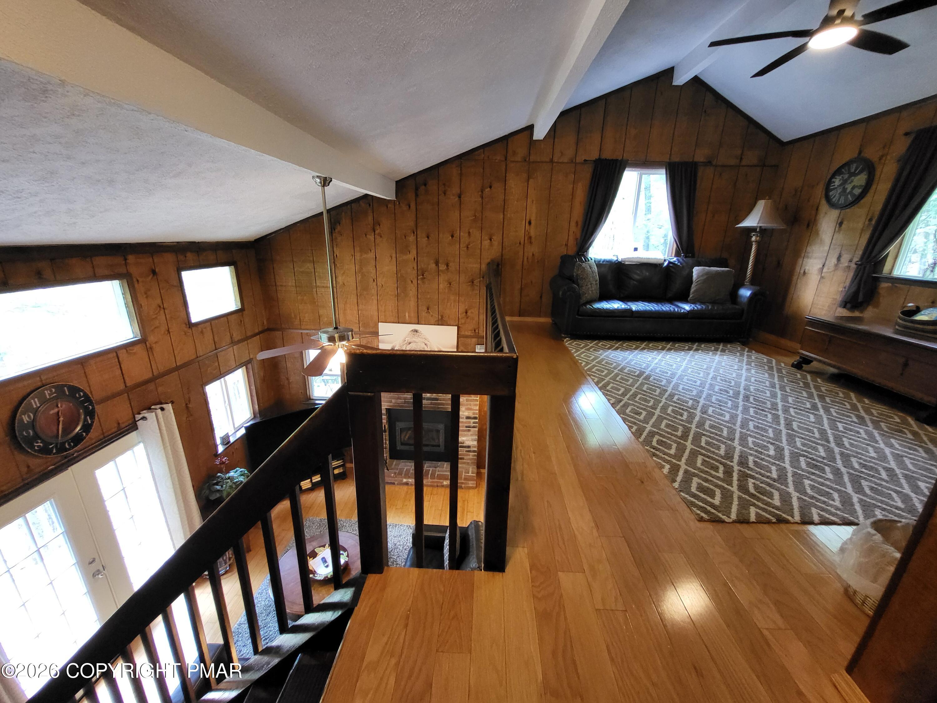 121 Park Court Property Photo 18