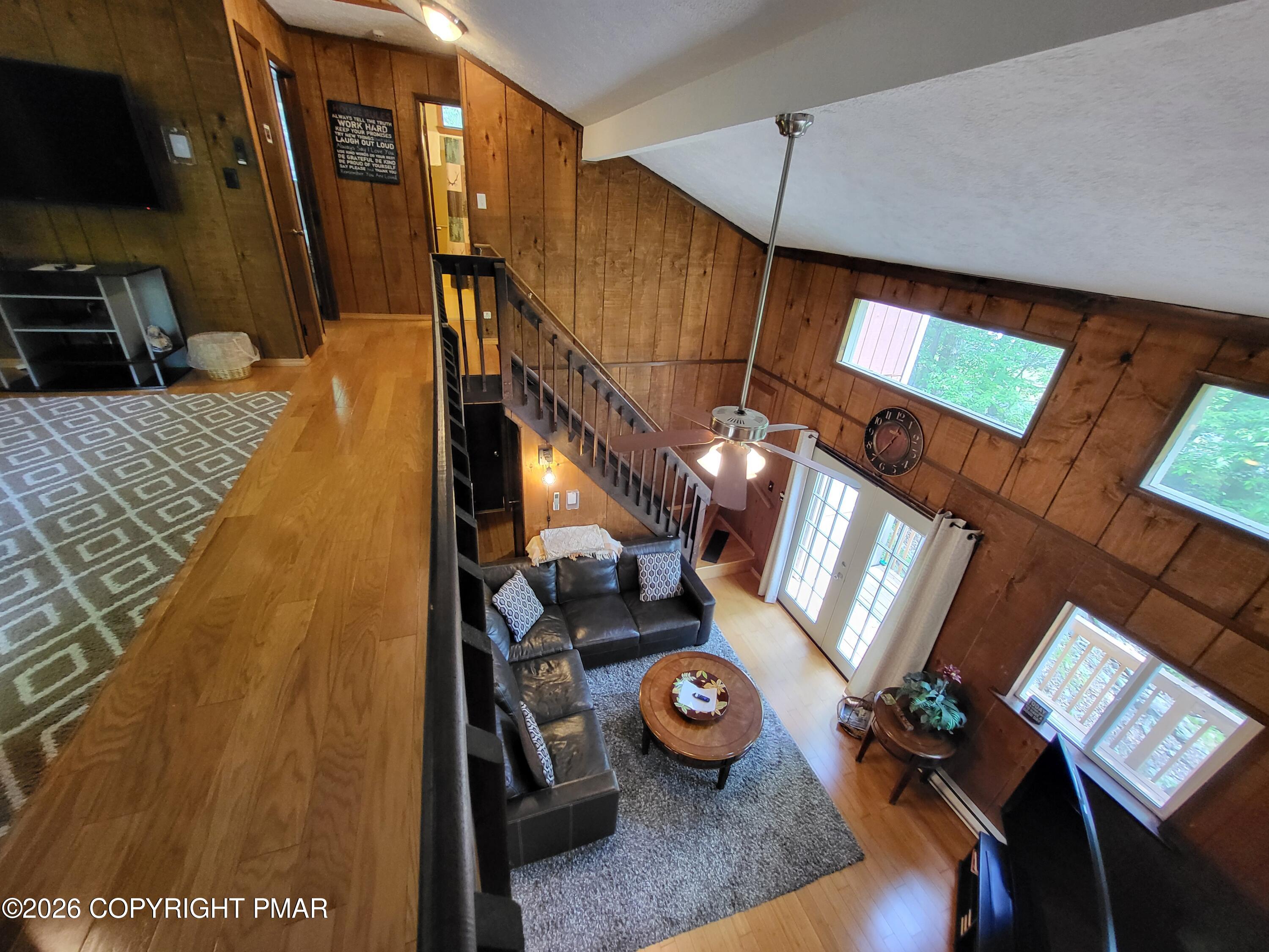 121 Park Court Property Photo 19
