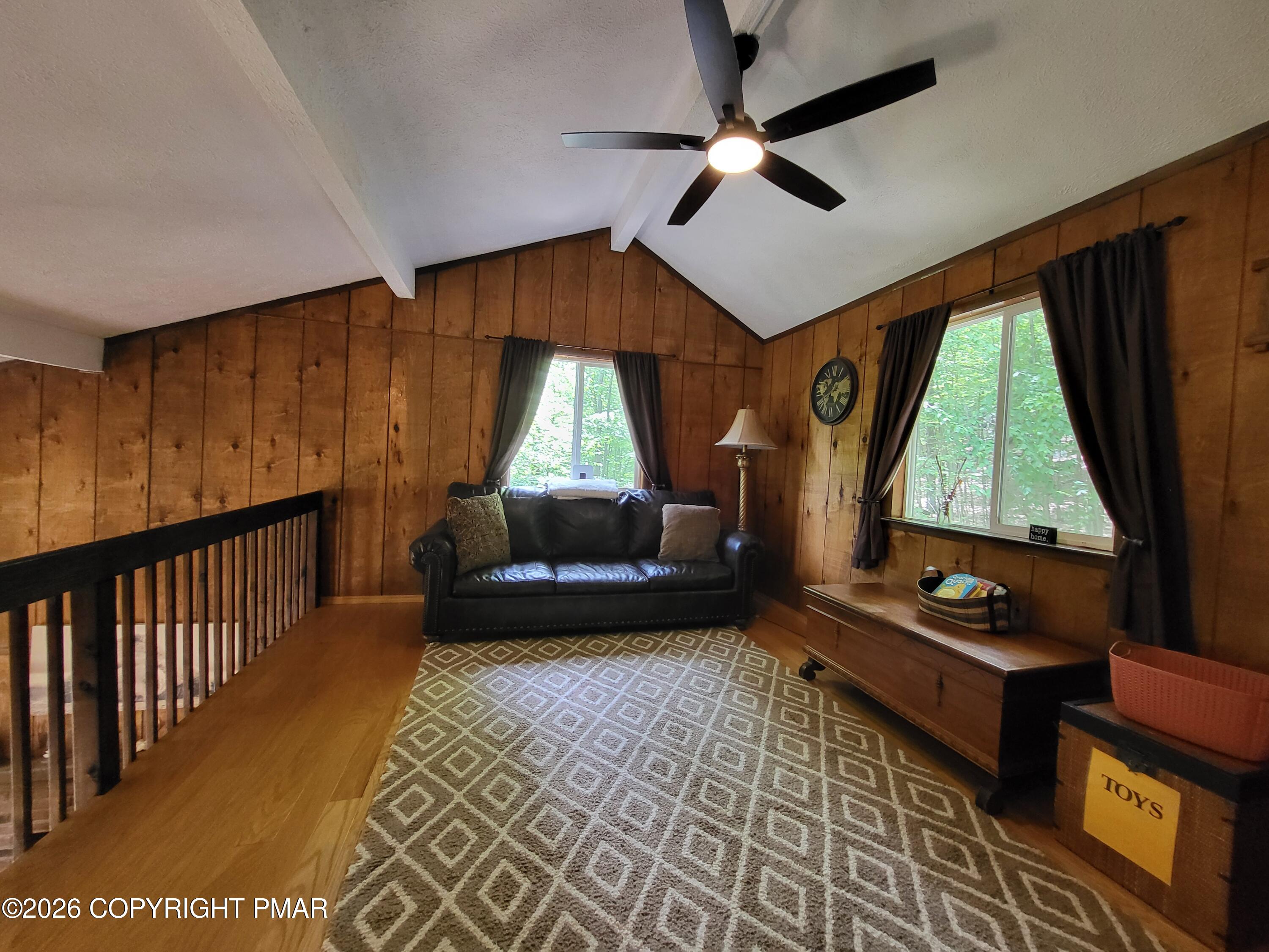 121 Park Court Property Photo 21