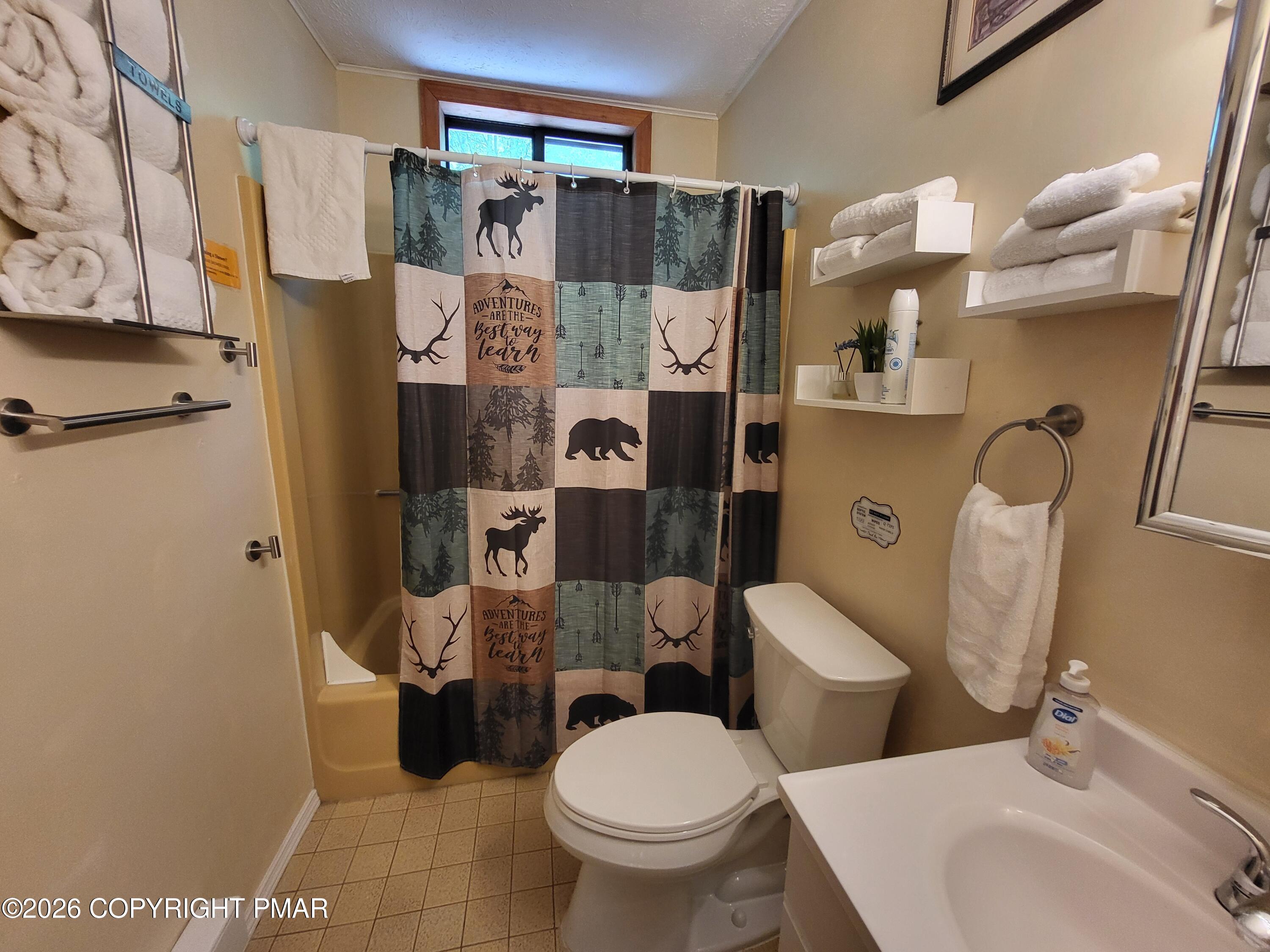 121 Park Court Property Photo 24