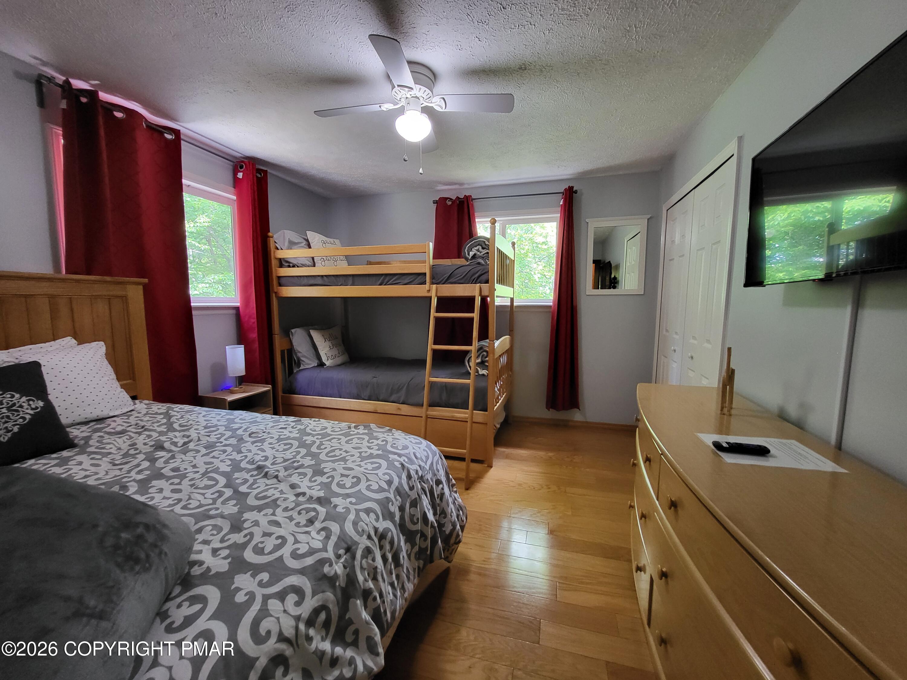 121 Park Court Property Photo 25