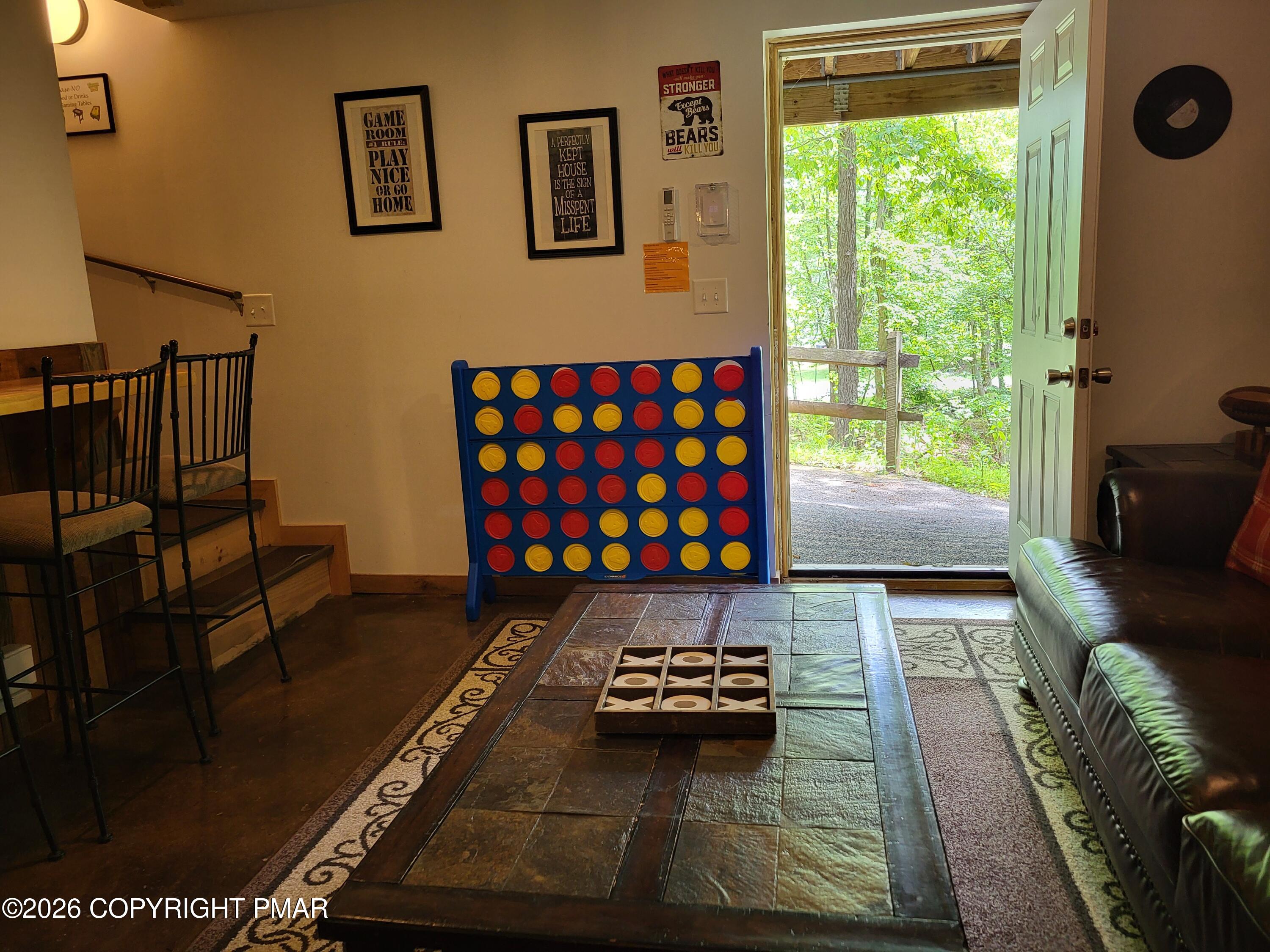 121 Park Court Property Photo 29