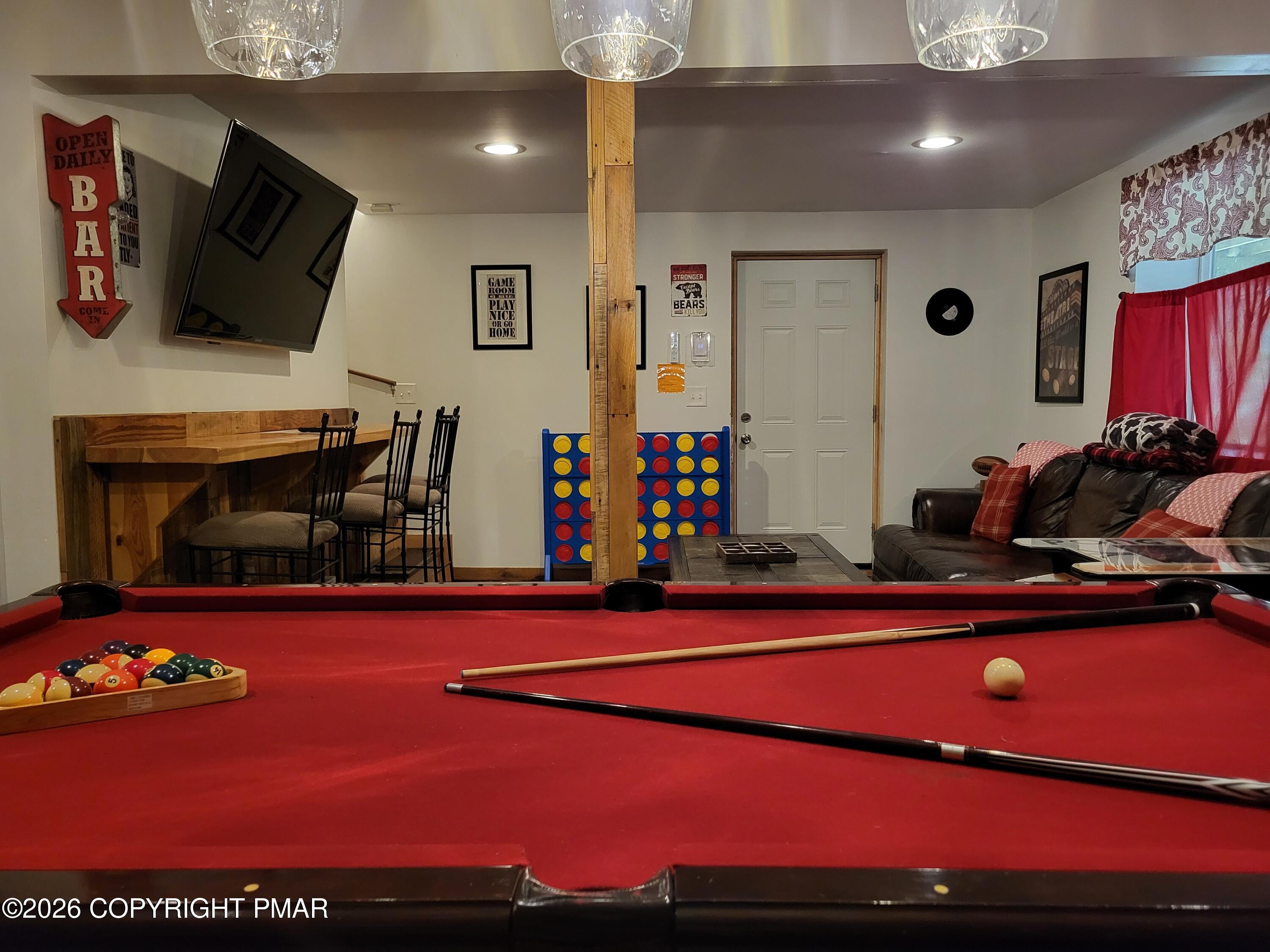 121 Park Court Property Photo 33