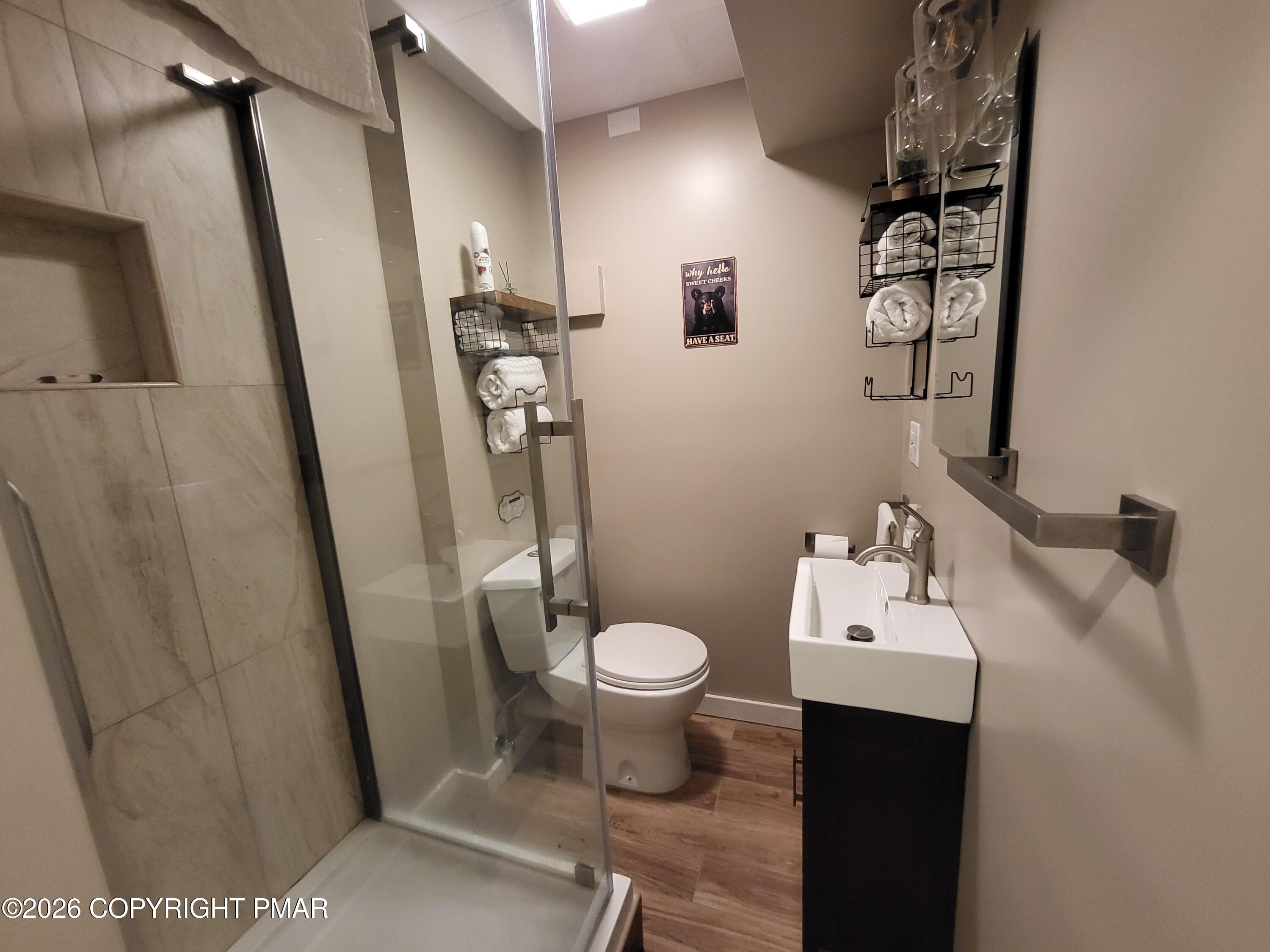 121 Park Court Property Photo 39