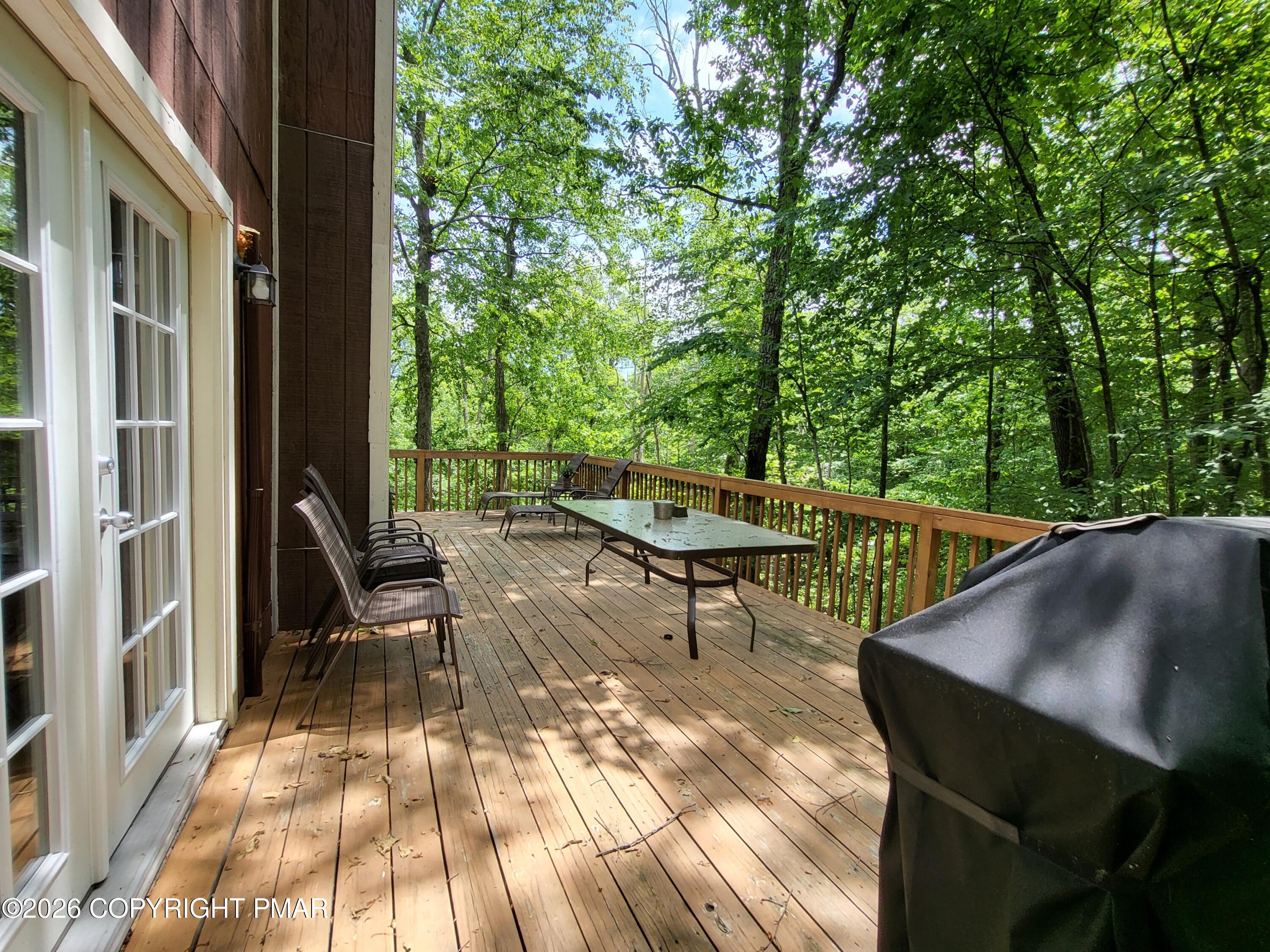 121 Park Court Property Photo 41