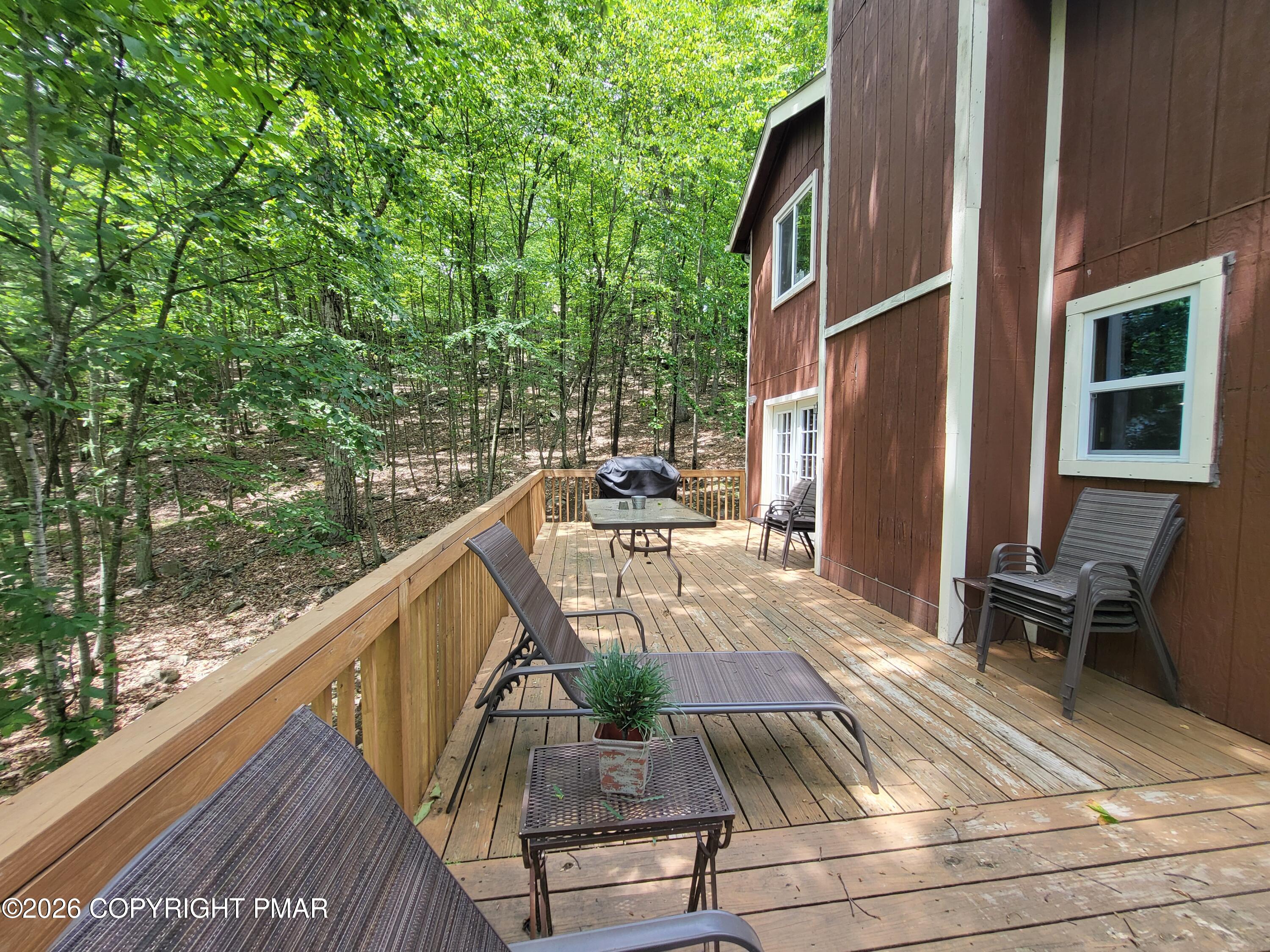 121 Park Court Property Photo 43
