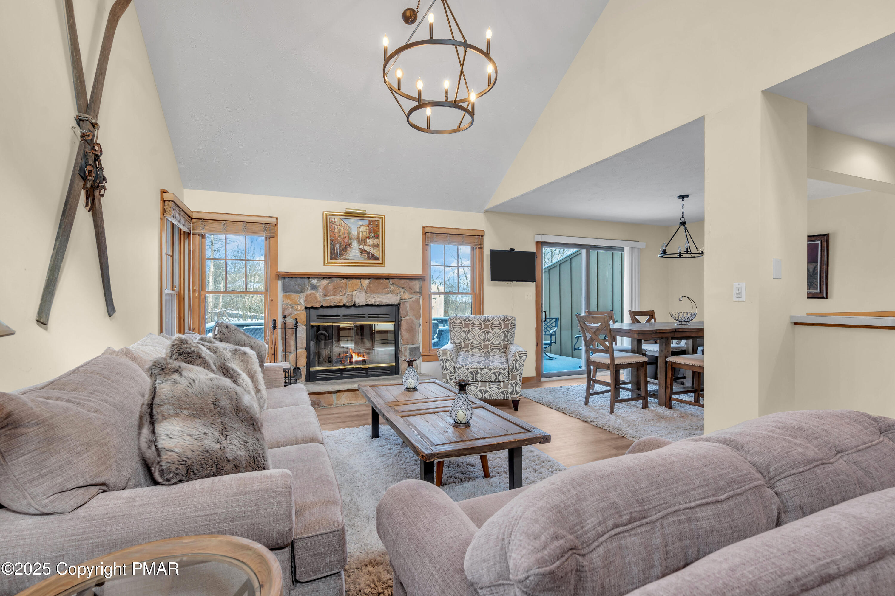 163 Pine Court Property Photo 7