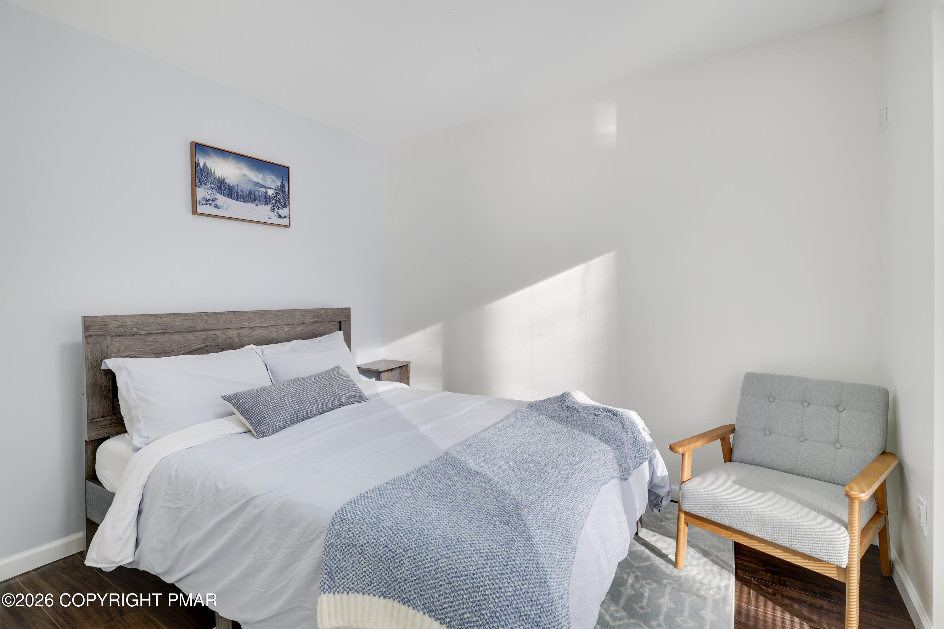18 New Birch Street Property Photo 17