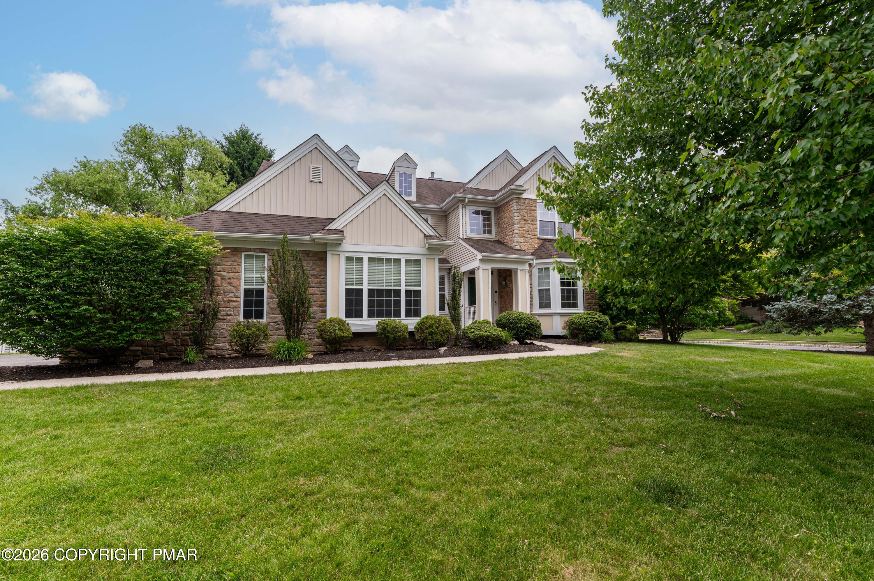780 Ramblewood Drive Property Photo 1