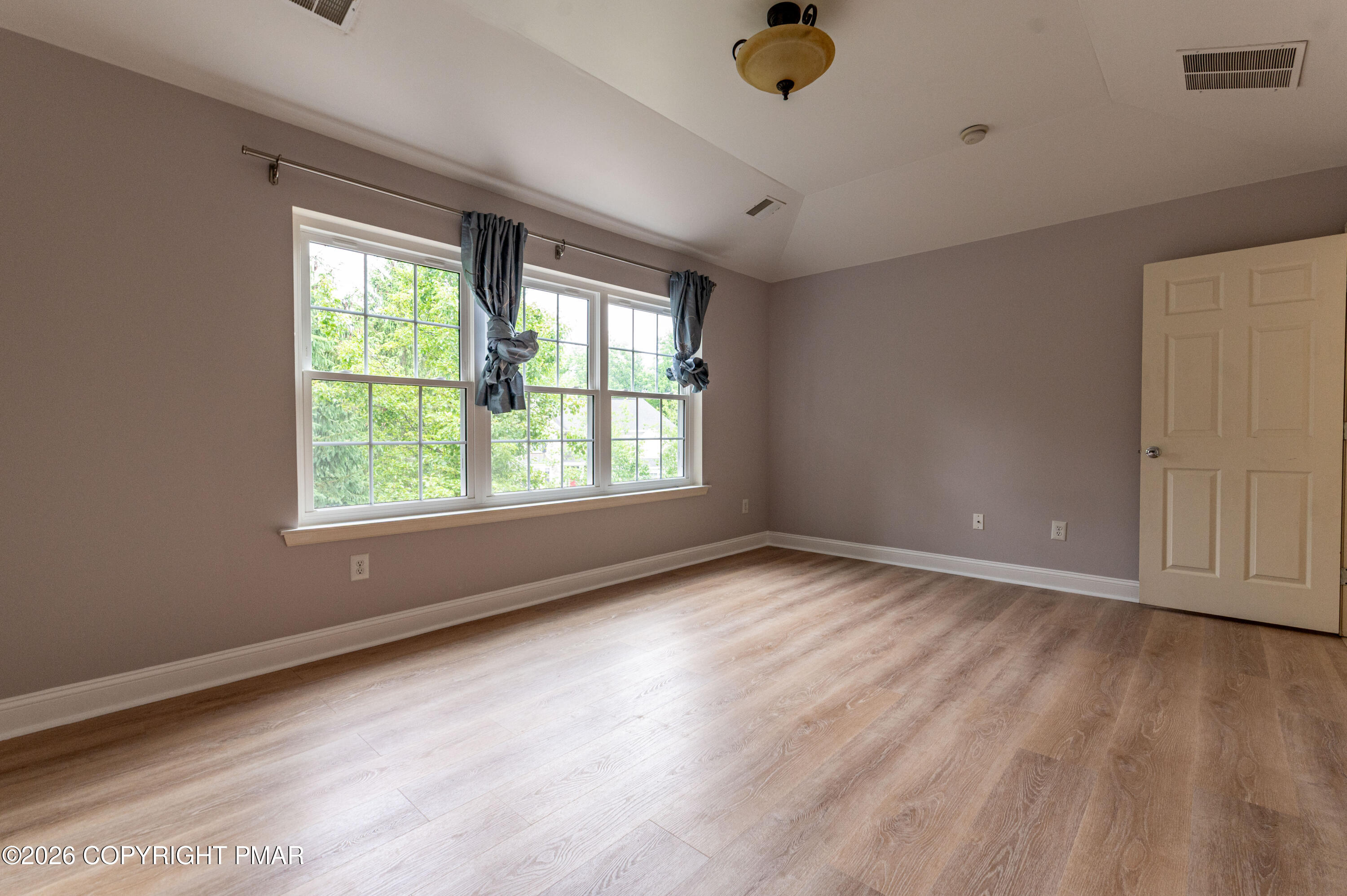 780 Ramblewood Drive Property Photo 45