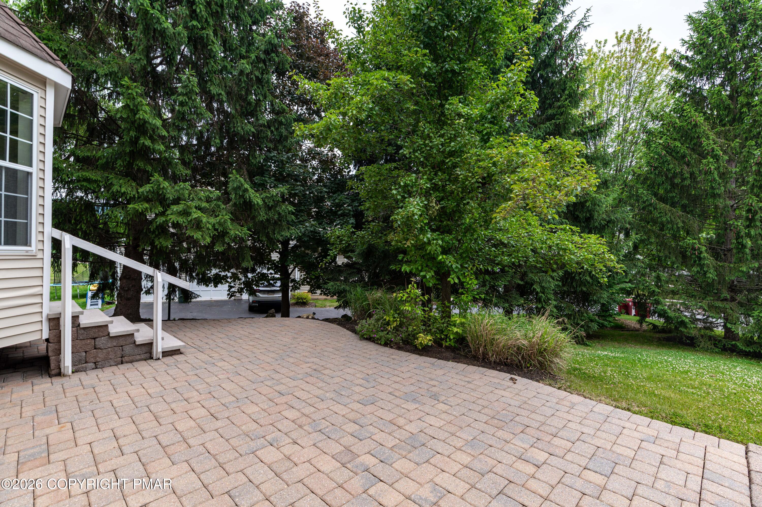 780 Ramblewood Drive Property Photo 64