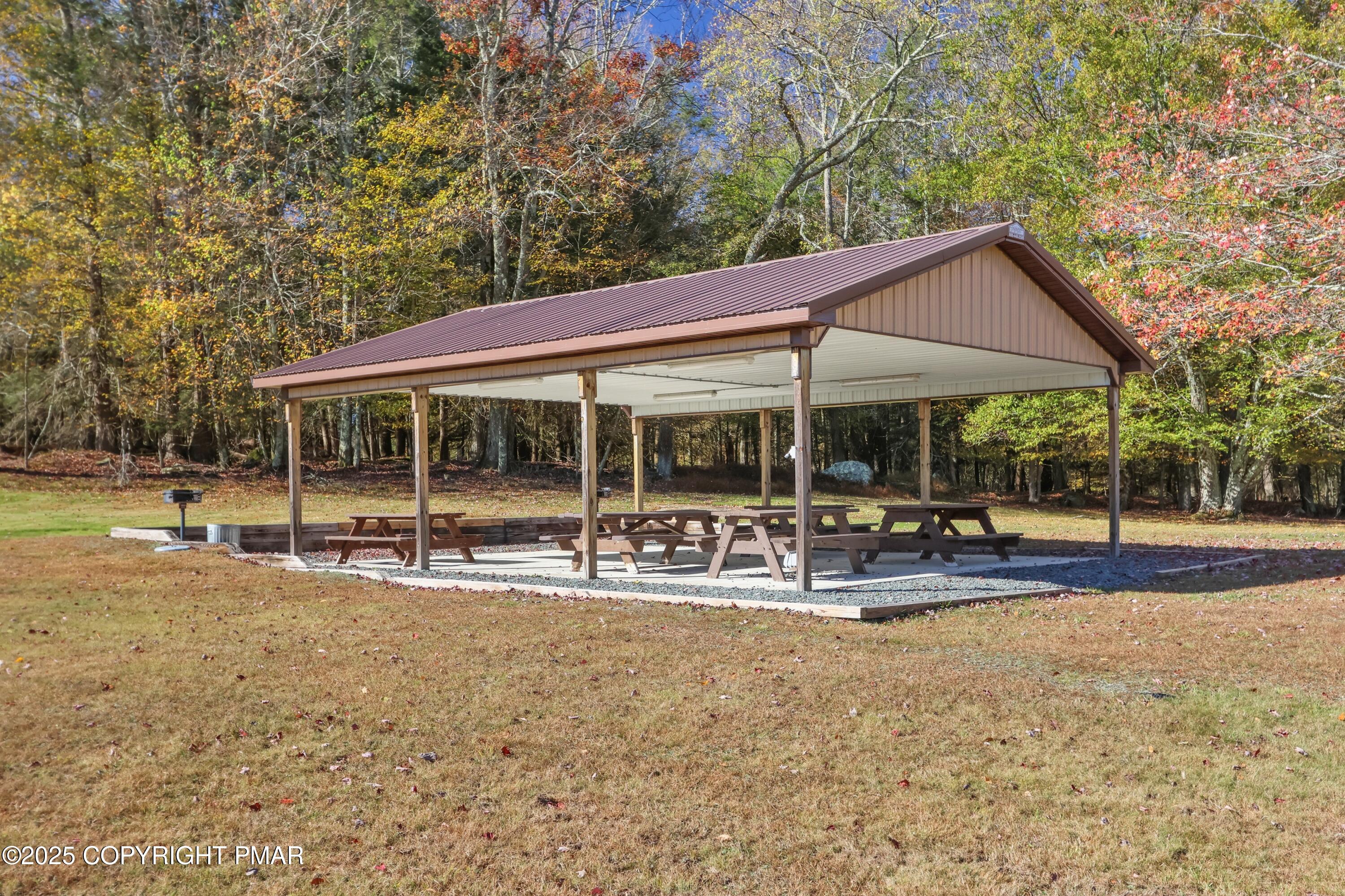 Cygnus Road Property Photo 15