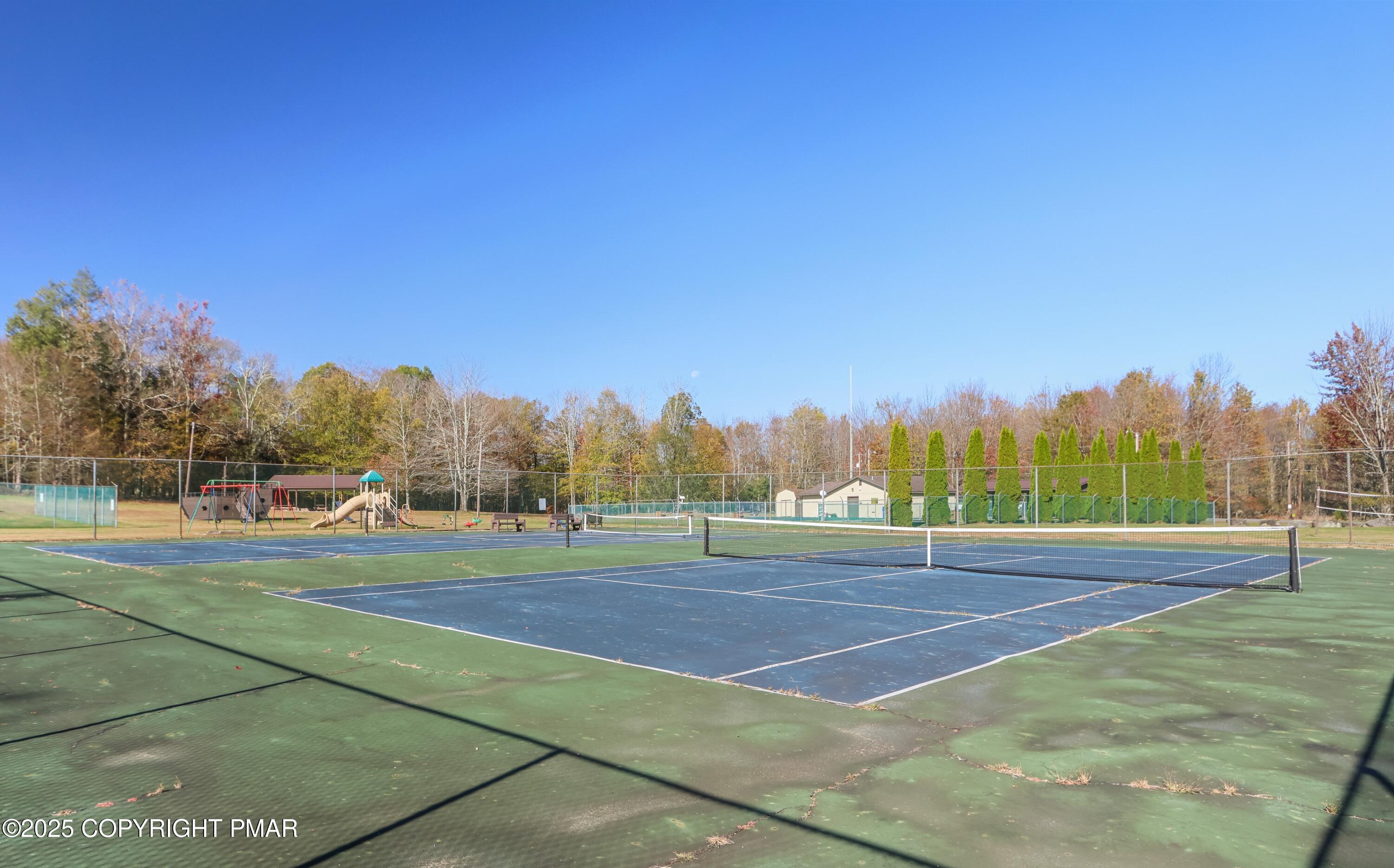 Cygnus Road Property Photo 16