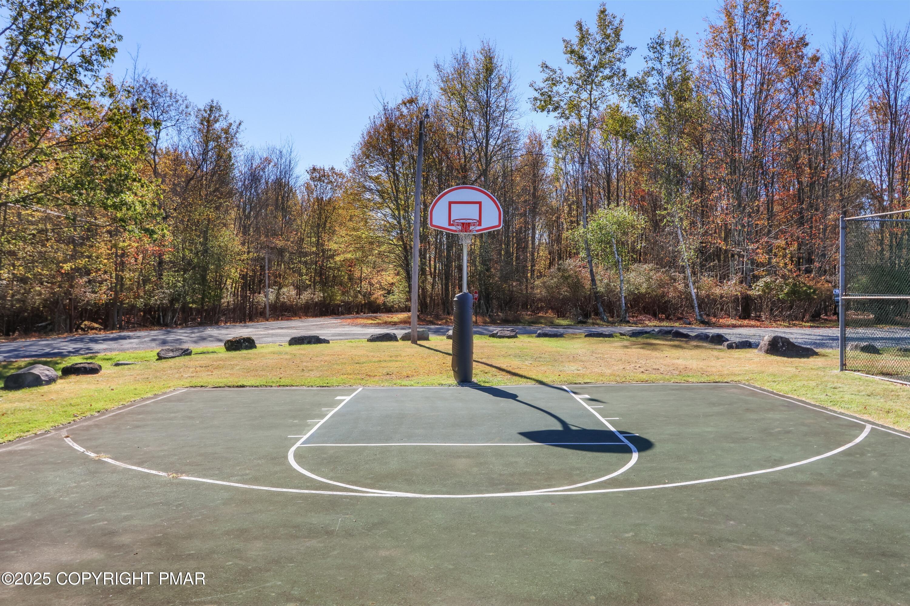 Cygnus Road Property Photo 18