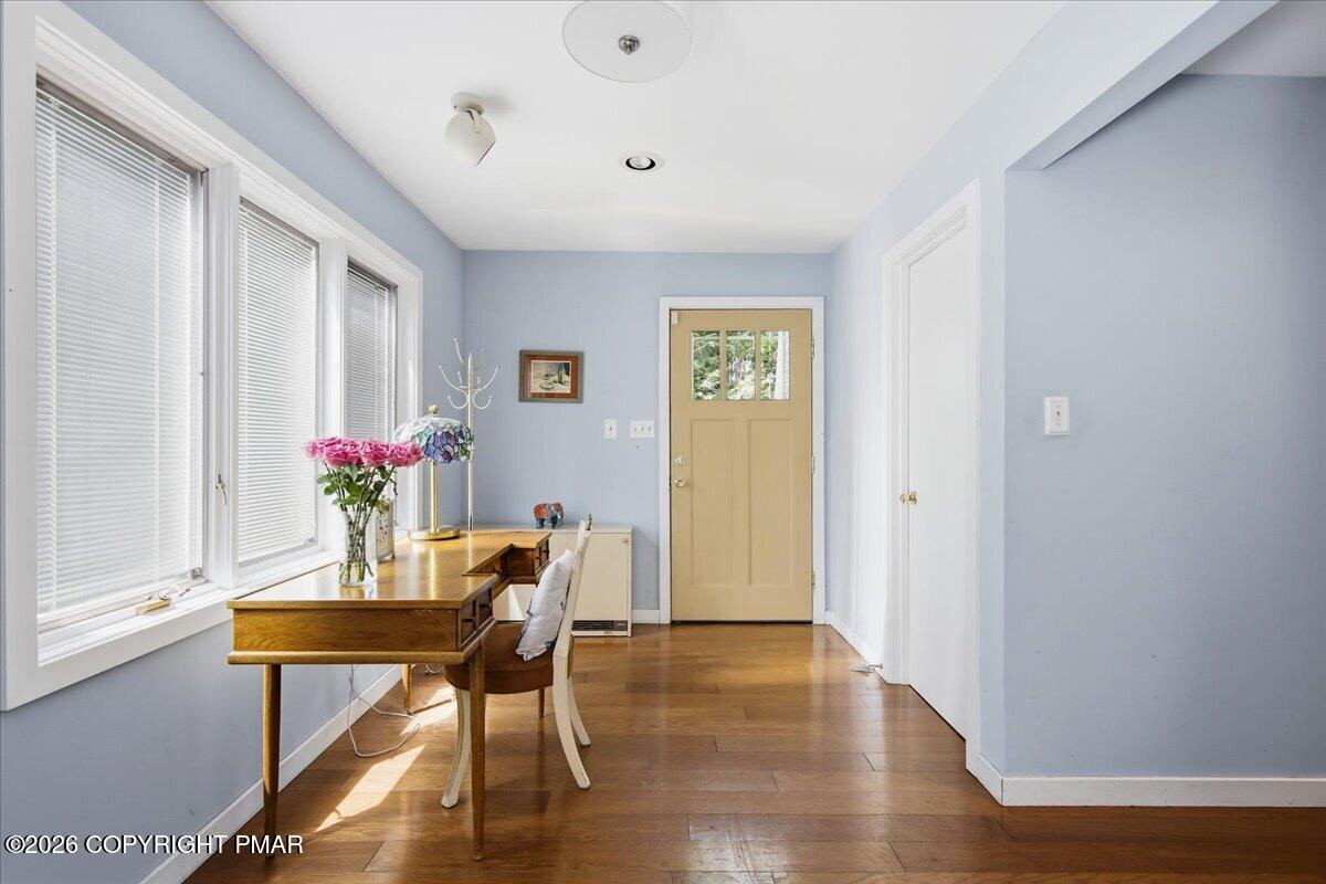 119 Falls Drive Property Photo 15