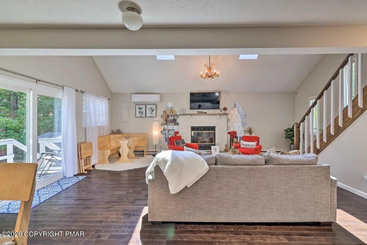 9253 Westwood Drive Property Photo 6