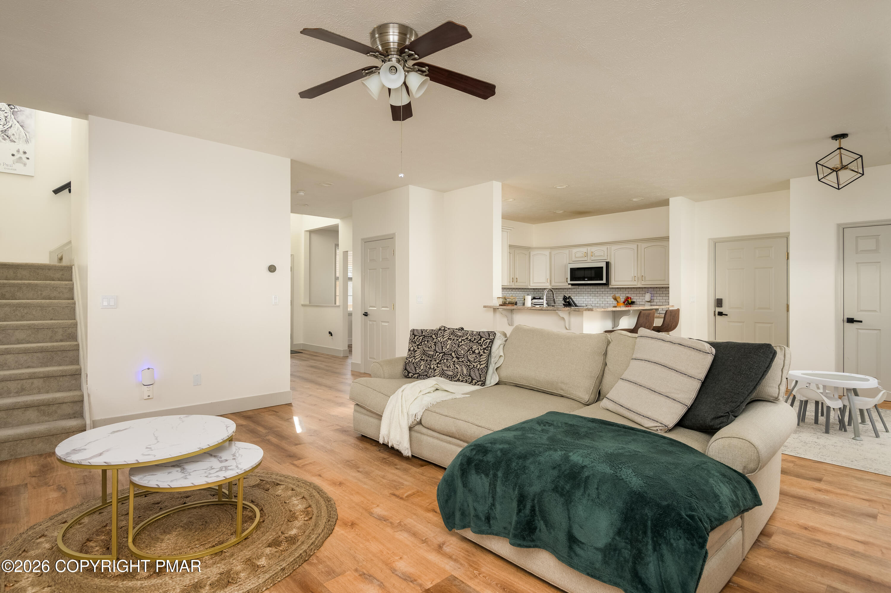 2115 Hemlock Lane Property Photo 8
