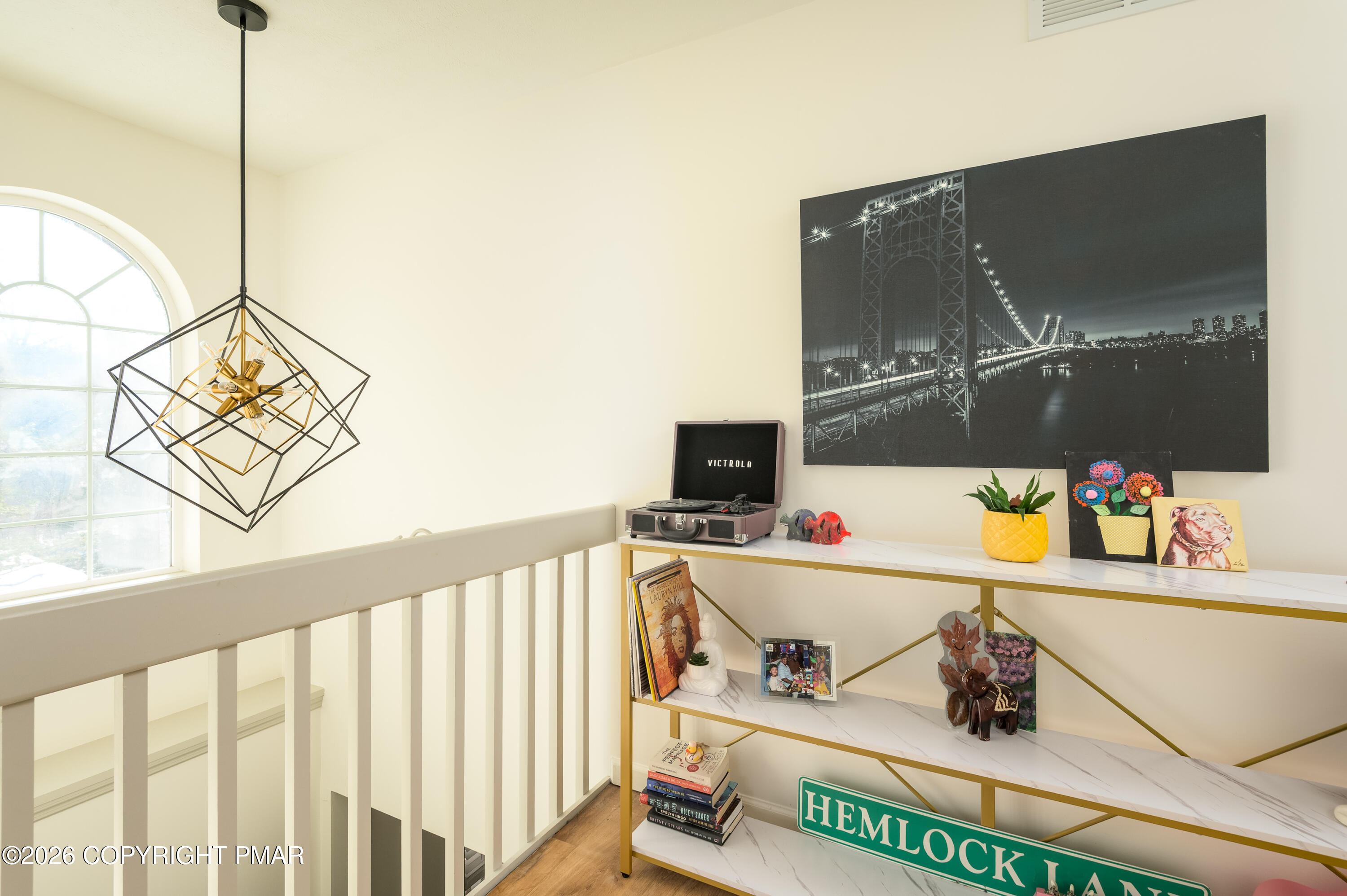 2115 Hemlock Lane Property Photo 14