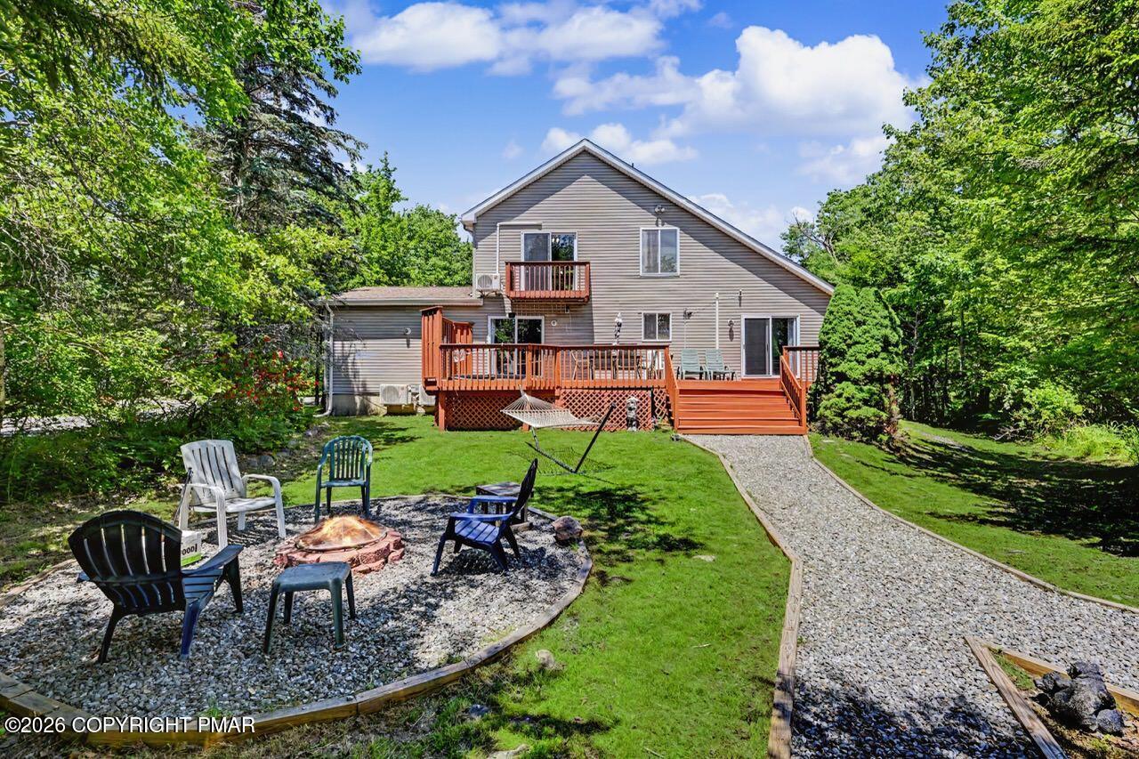 211 Nadine Boulevard Property Photo 2