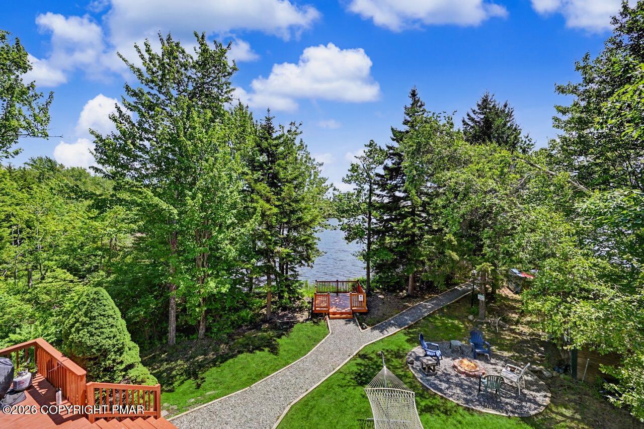 211 Nadine Boulevard Property Photo 4