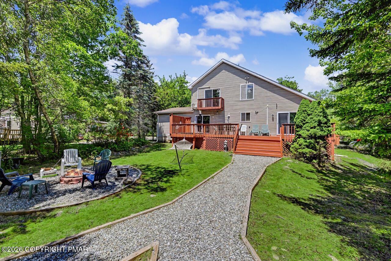 211 Nadine Boulevard Property Photo 13