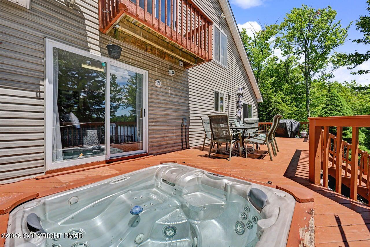 211 Nadine Boulevard Property Photo 20