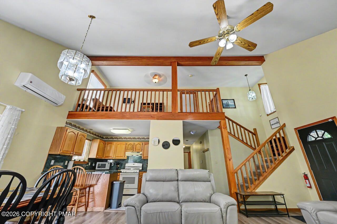 211 Nadine Boulevard Property Photo 27