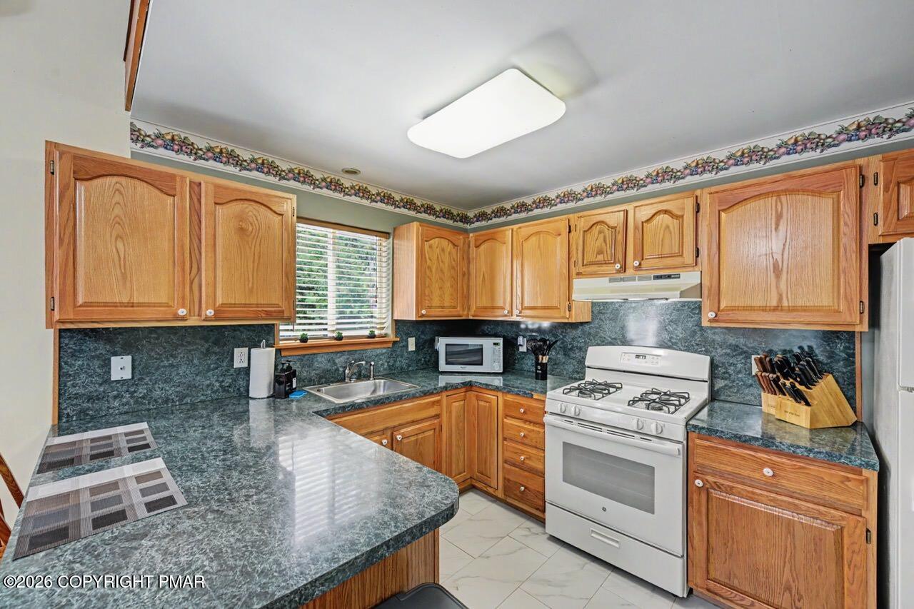 211 Nadine Boulevard Property Photo 30