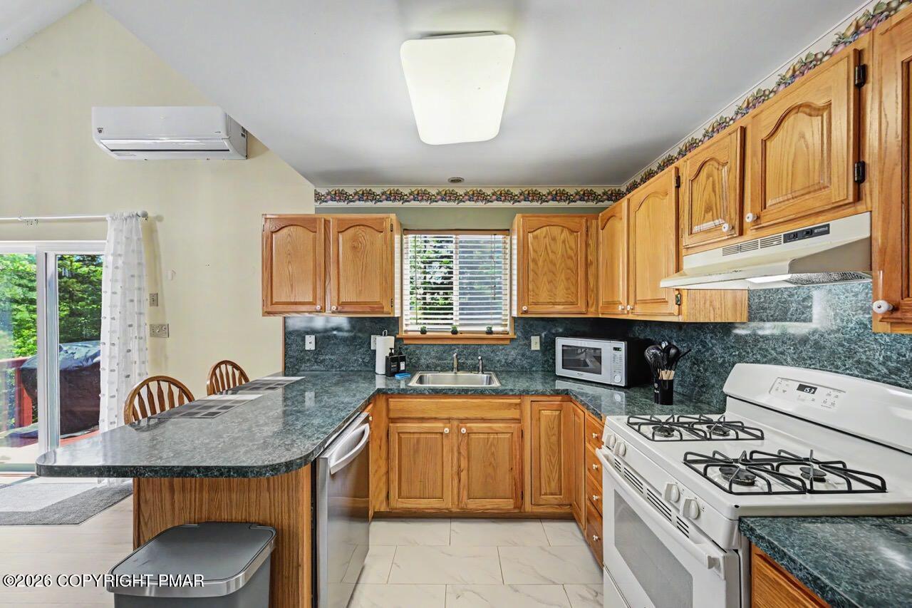 211 Nadine Boulevard Property Photo 31
