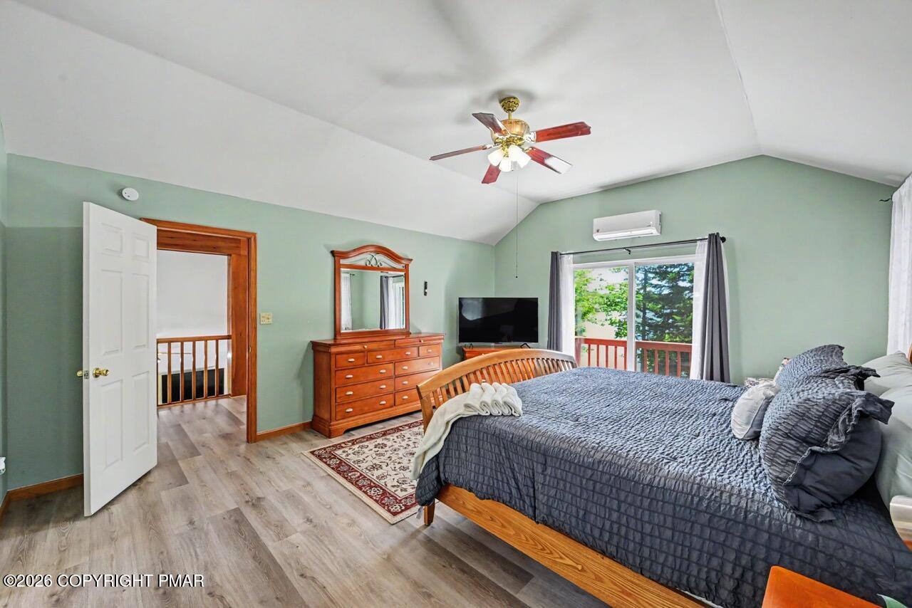 211 Nadine Boulevard Property Photo 52