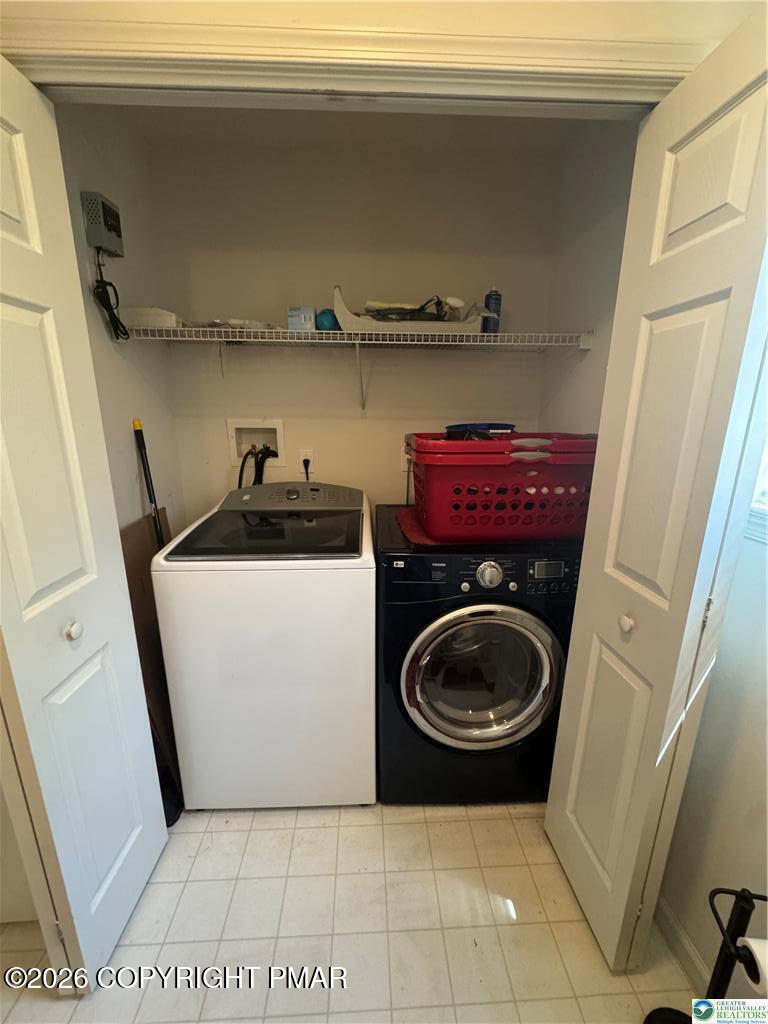2742 Long Pond Road Property Photo 45