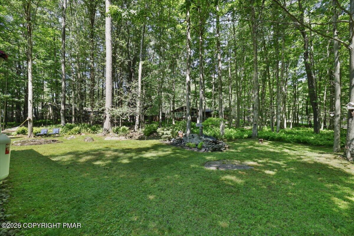 137 Outer Drive Property Photo 2