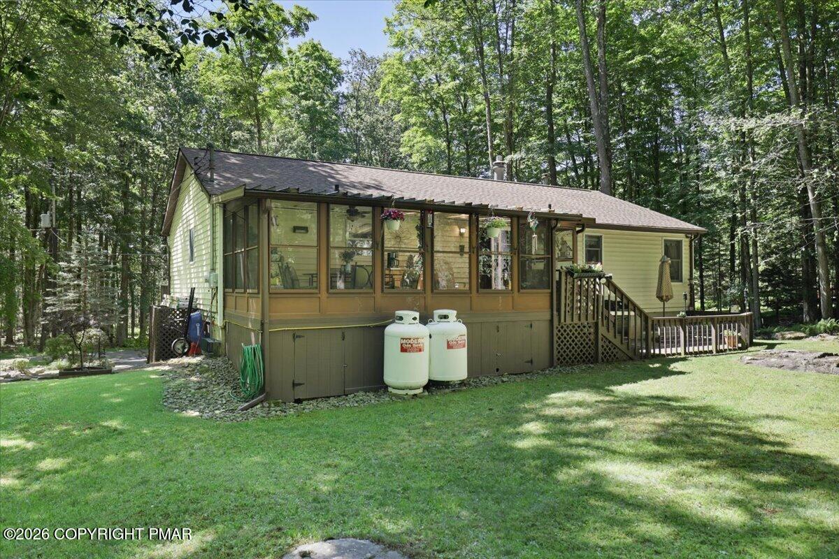 137 Outer Drive Property Photo 9